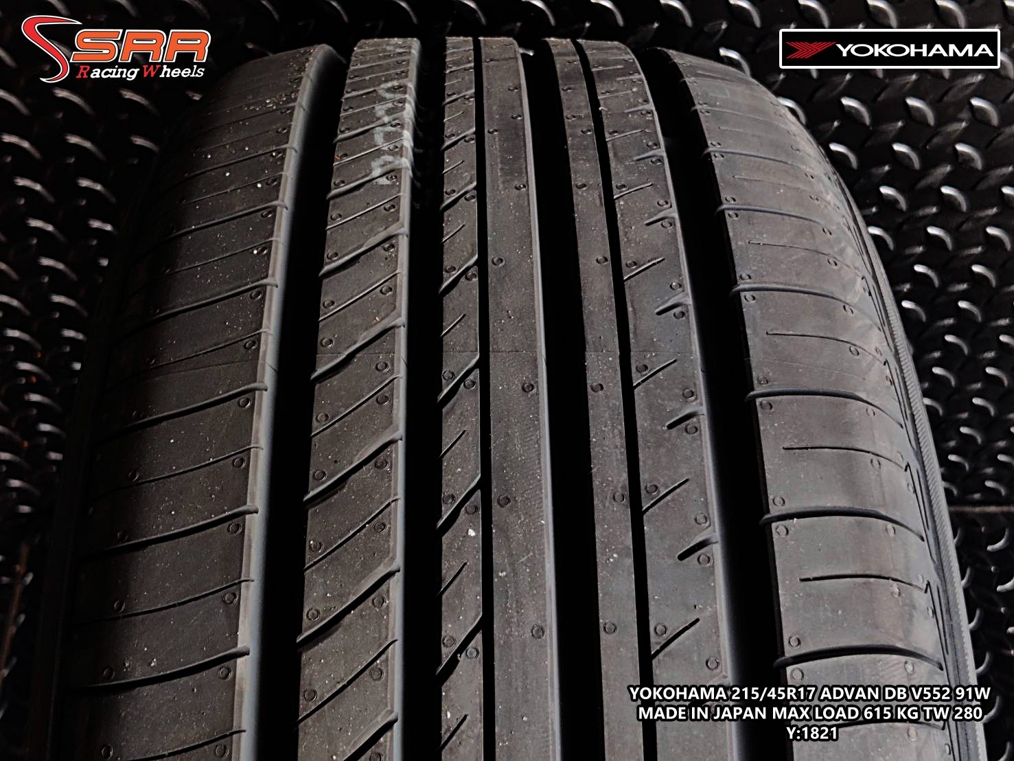 YOKOHAMA ADVAN V552 215/45R17 ยางใหม่ ยางญี่ปุ่นปี2021 ราคาพิเศษ