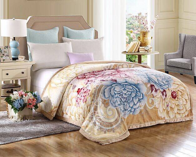 ผ้าห่มกำมะหยี่คละลาย 4 ผืนน้ำหนักผืนละ 5 กิโลกรัม