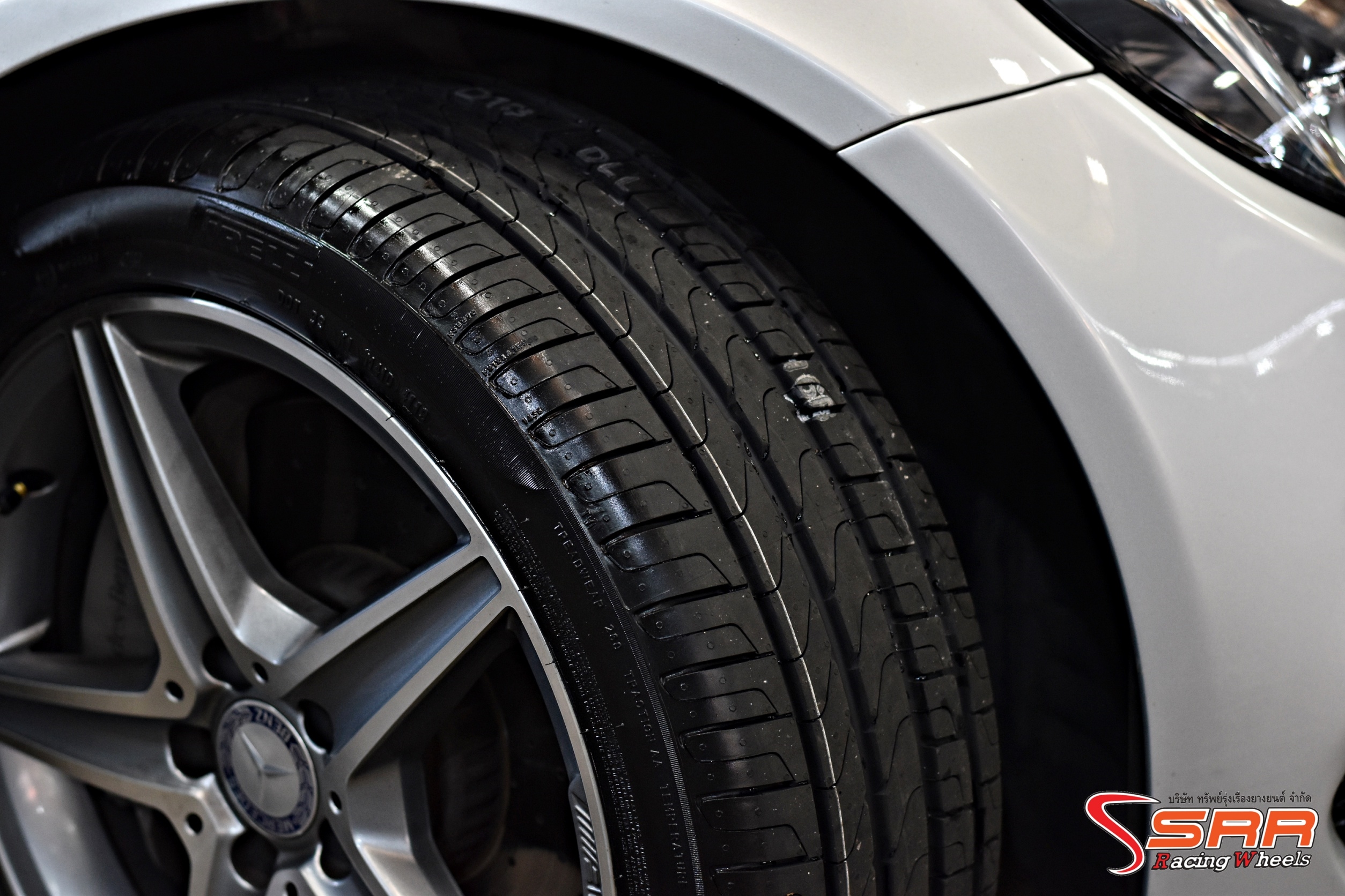 PIRELLI CINTURATO P7 R-F RUN FLAT 225/45R18 ยางรันแฟลต ราคาพิเศษ