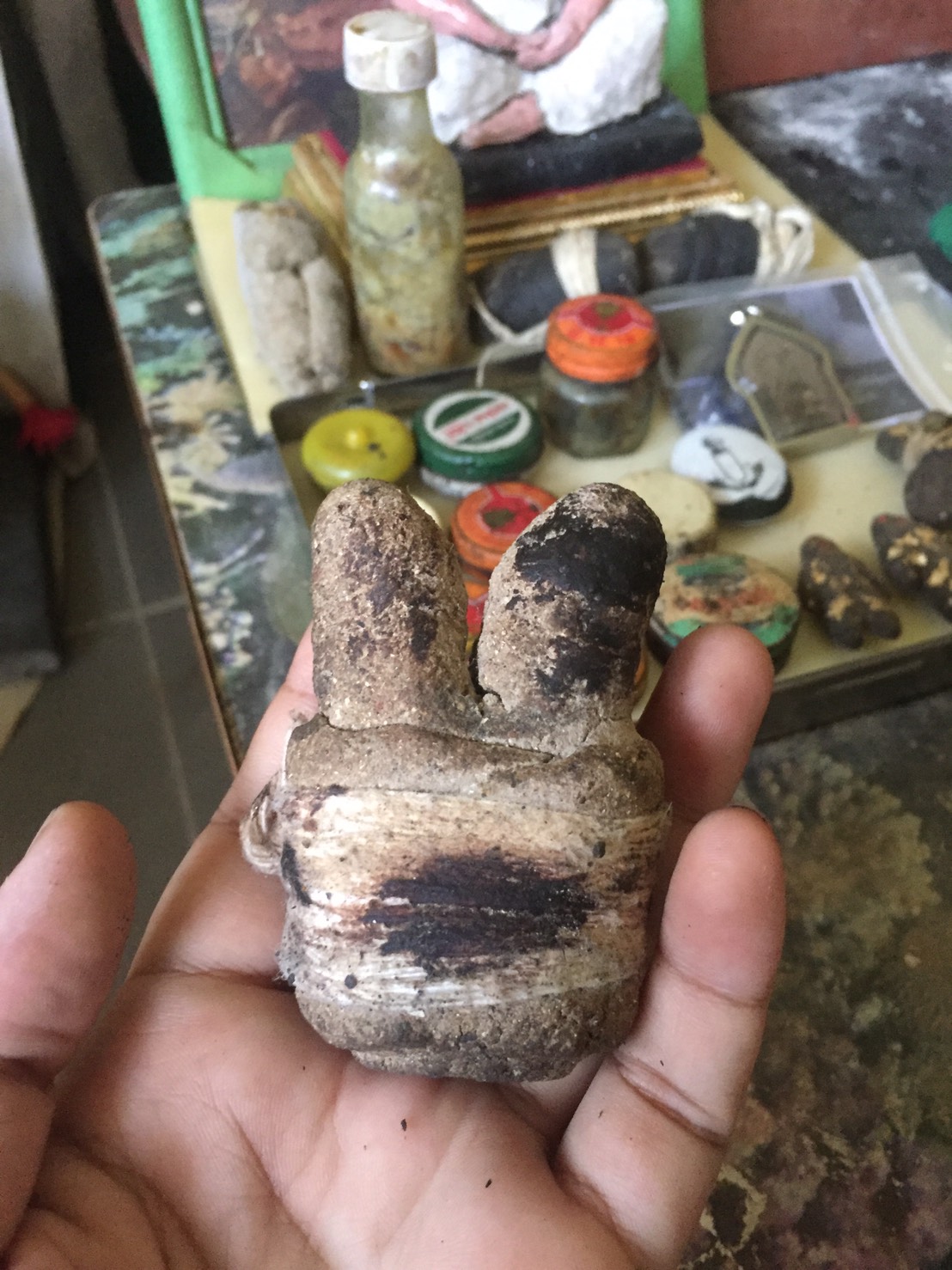 อิ้นมหาเสน่ห์พันด้วยด้ายอาถรรพ์ ตนครู อาจารย์เปล่ง บุญยืน