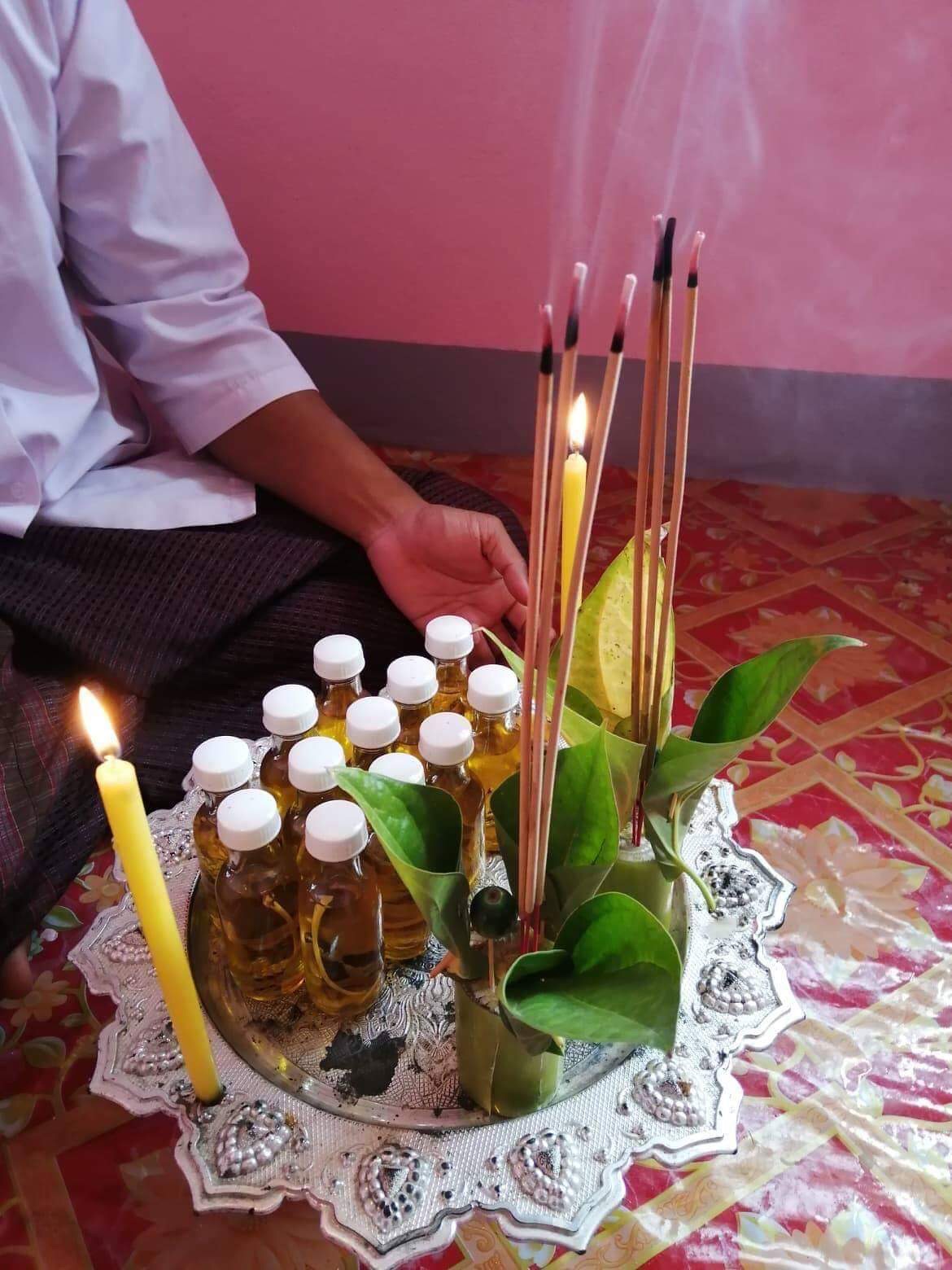 น้ำมันงูเหลือมเขาพนมกุเลน อาจารย์เขมร