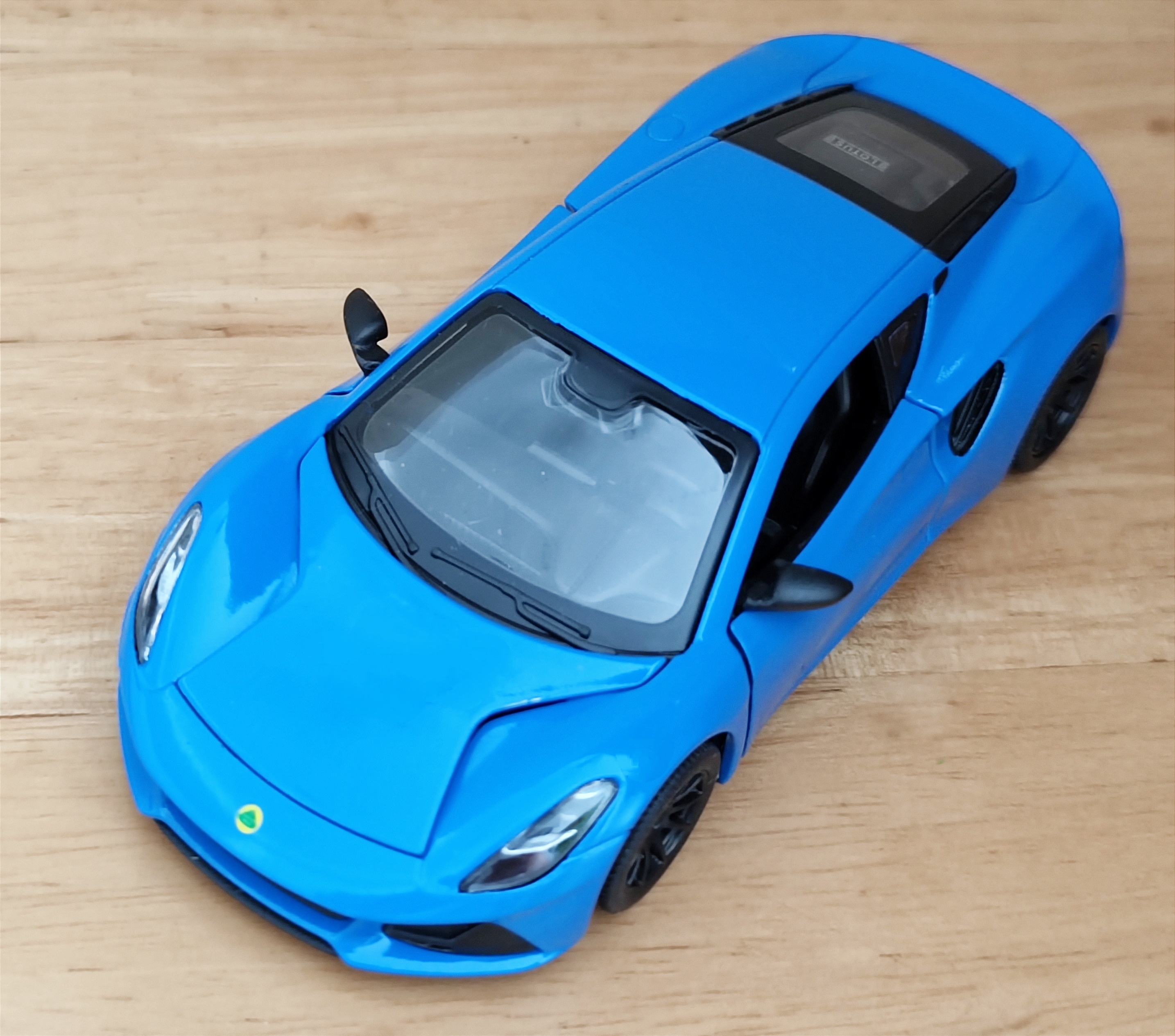 โมเดลรถเหล็ก Lotus Emira (ปลีก-ส่ง)