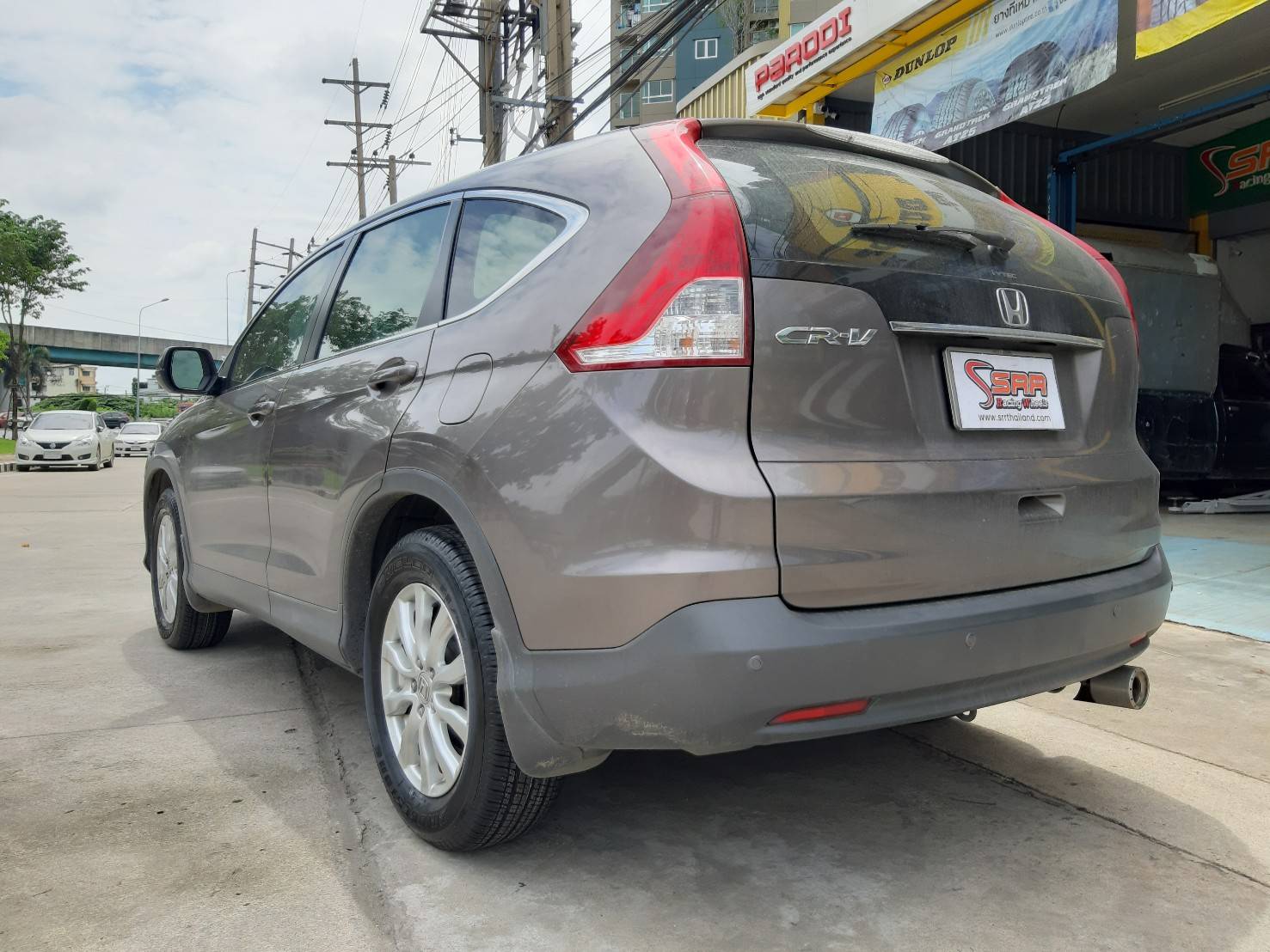 BRIDGESTONE DUELER H/T 470 225/65R17 ยางปี20 ราคาพิเศษ