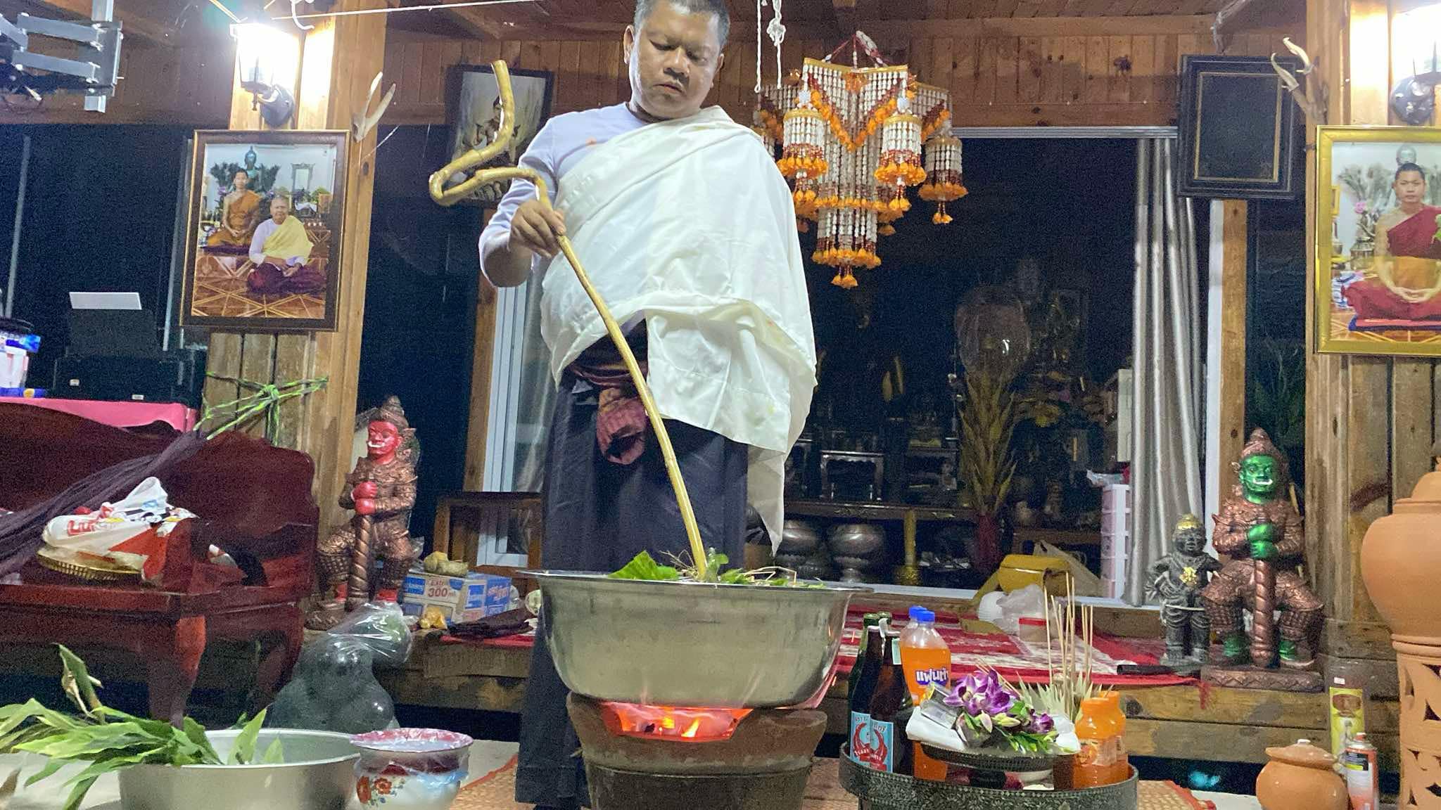 น้ำมันถอนของ อาจารย์โง่ก