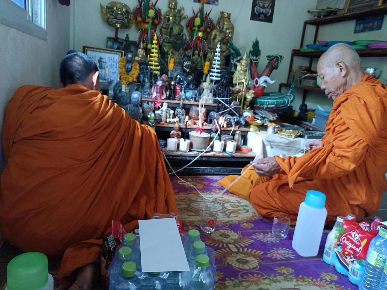 ถวายสังฆทานทำบุญให้กับพ่อพายแม่ภายในห้องครับ 07/05/65