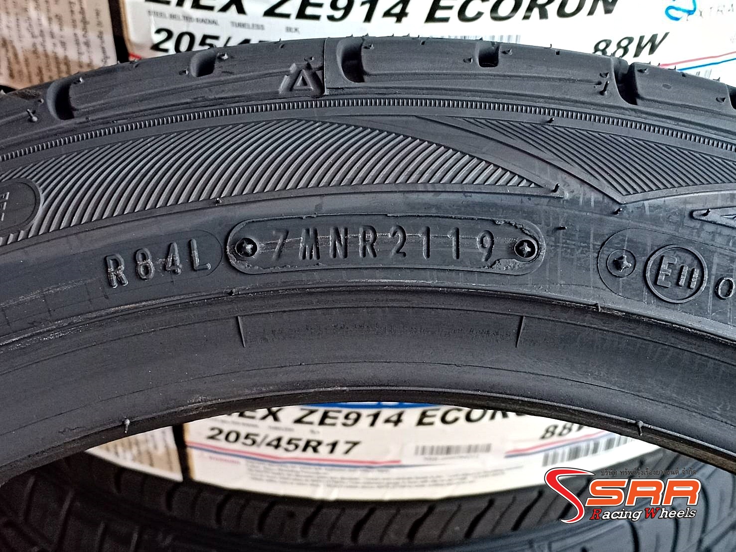FALKEN ZE914 ECORUN 205/45ZR17 ยางราคาพิเศษ เส้นละ 2,250 บาท