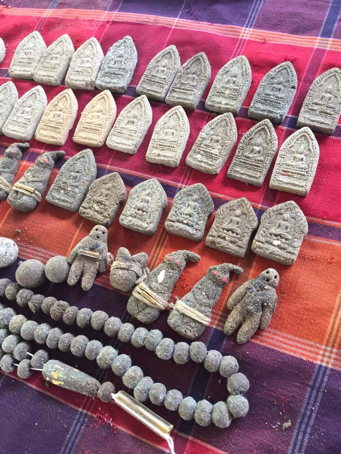 เครื่องรางชุดบูชาครูปี 45 อ.เปล่ง บุญยืน สุรินทร์