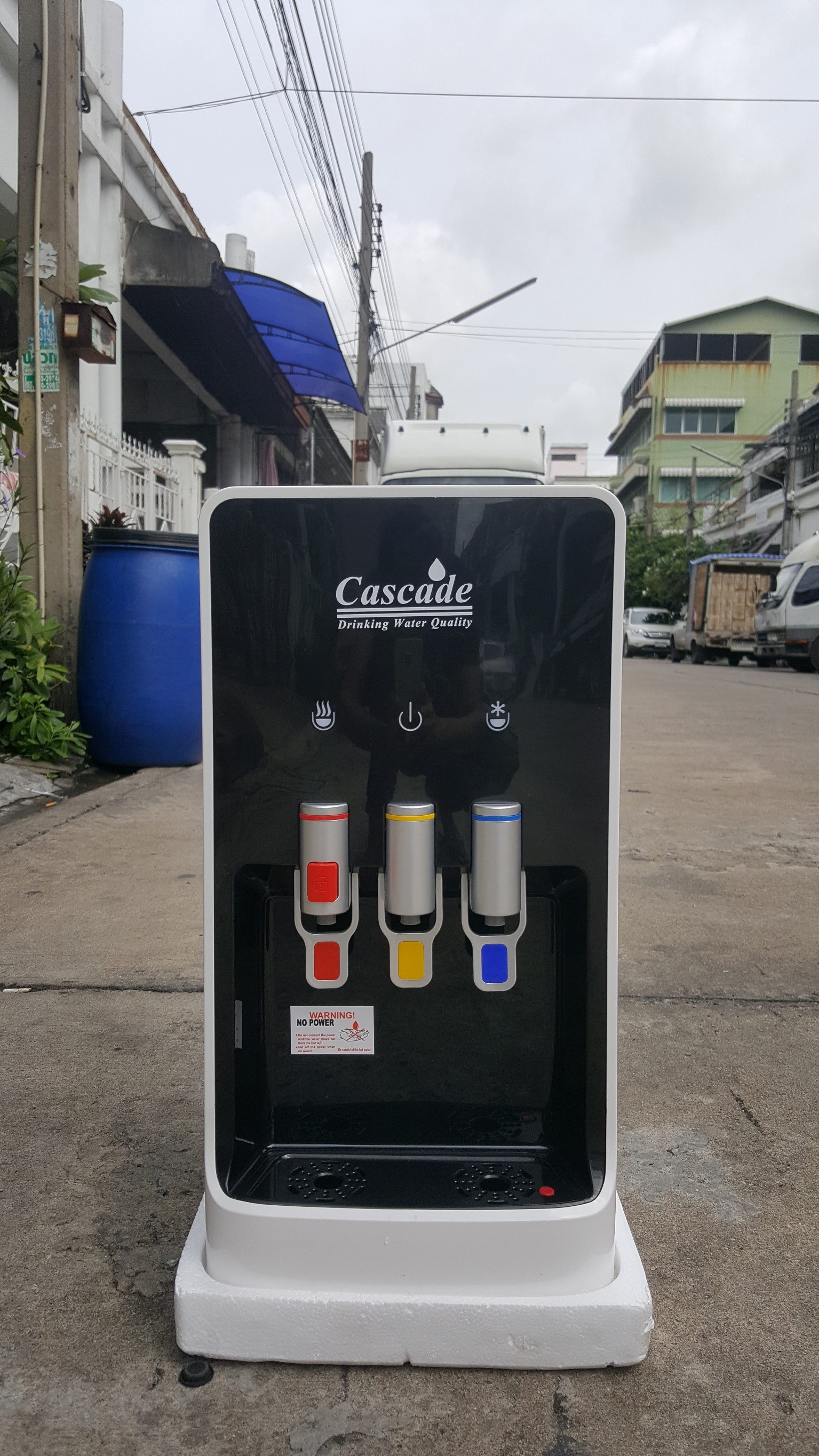 เครื่องกรองน้ำระบบ RO แบบตั้งโต๊ะ 3 อุณหภูมิ รุ่น DN310 Cascade