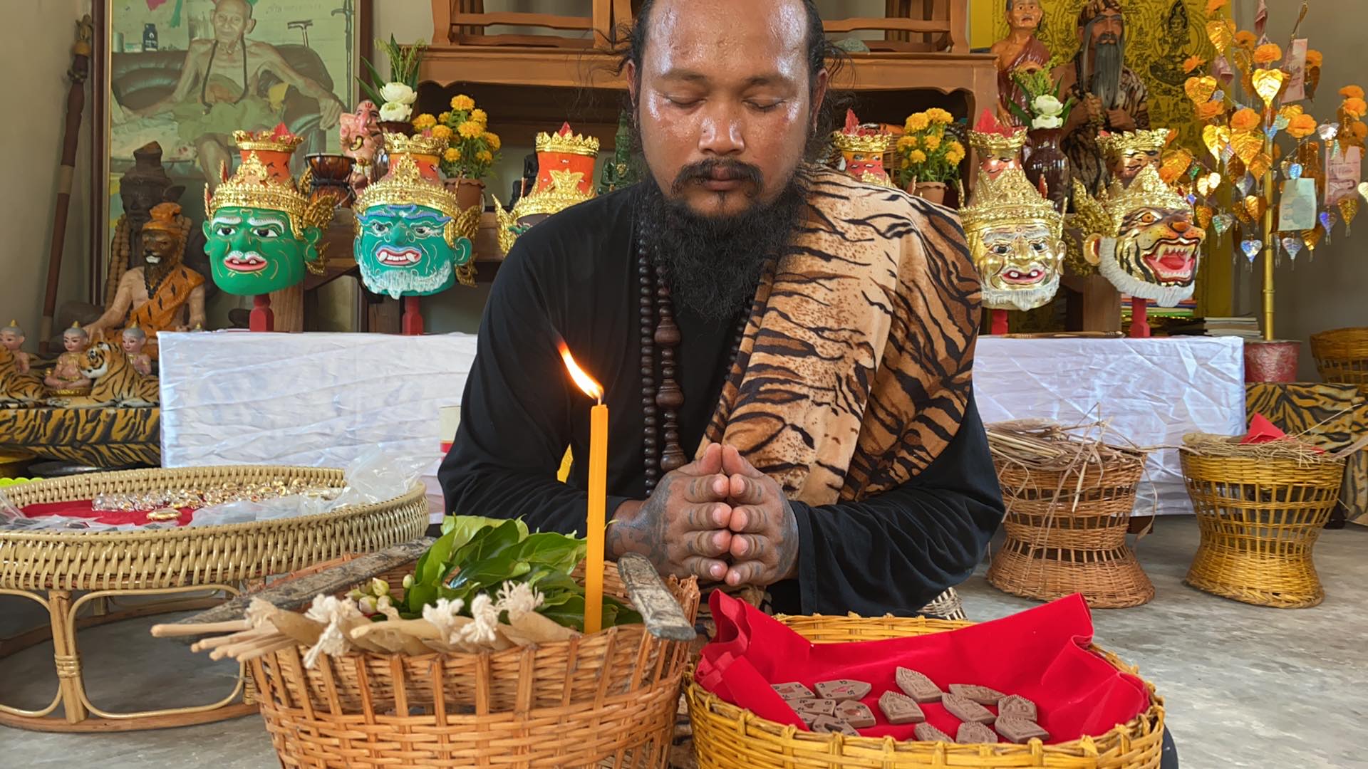 พ่อพรายเศรษฐี ปู่ฤาษีกล้า ธรรมโลกอุดร FLT