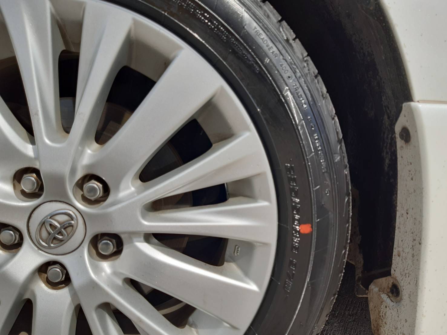 DUNLOP LM705 235/50R18 ยางญี่ปุ่นปี19 ลดราคาพิเศษ