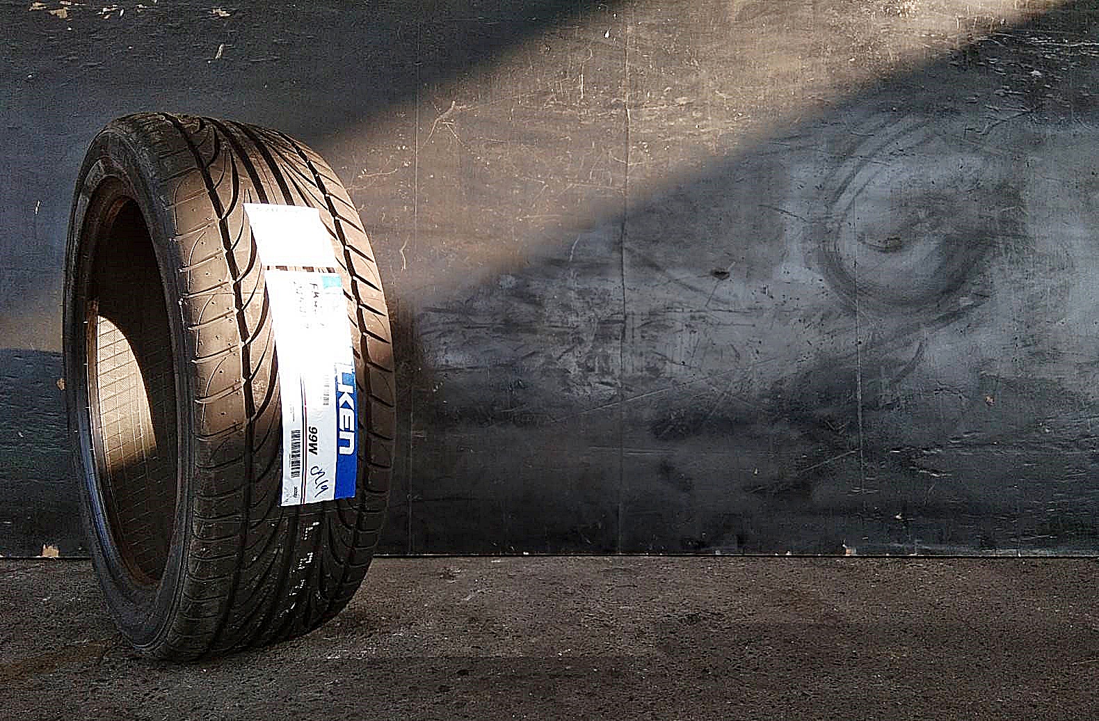 FALKEN FK452 245/45ZR20 ยางใหม่ปี19 เส้นละ 5,500 บาท