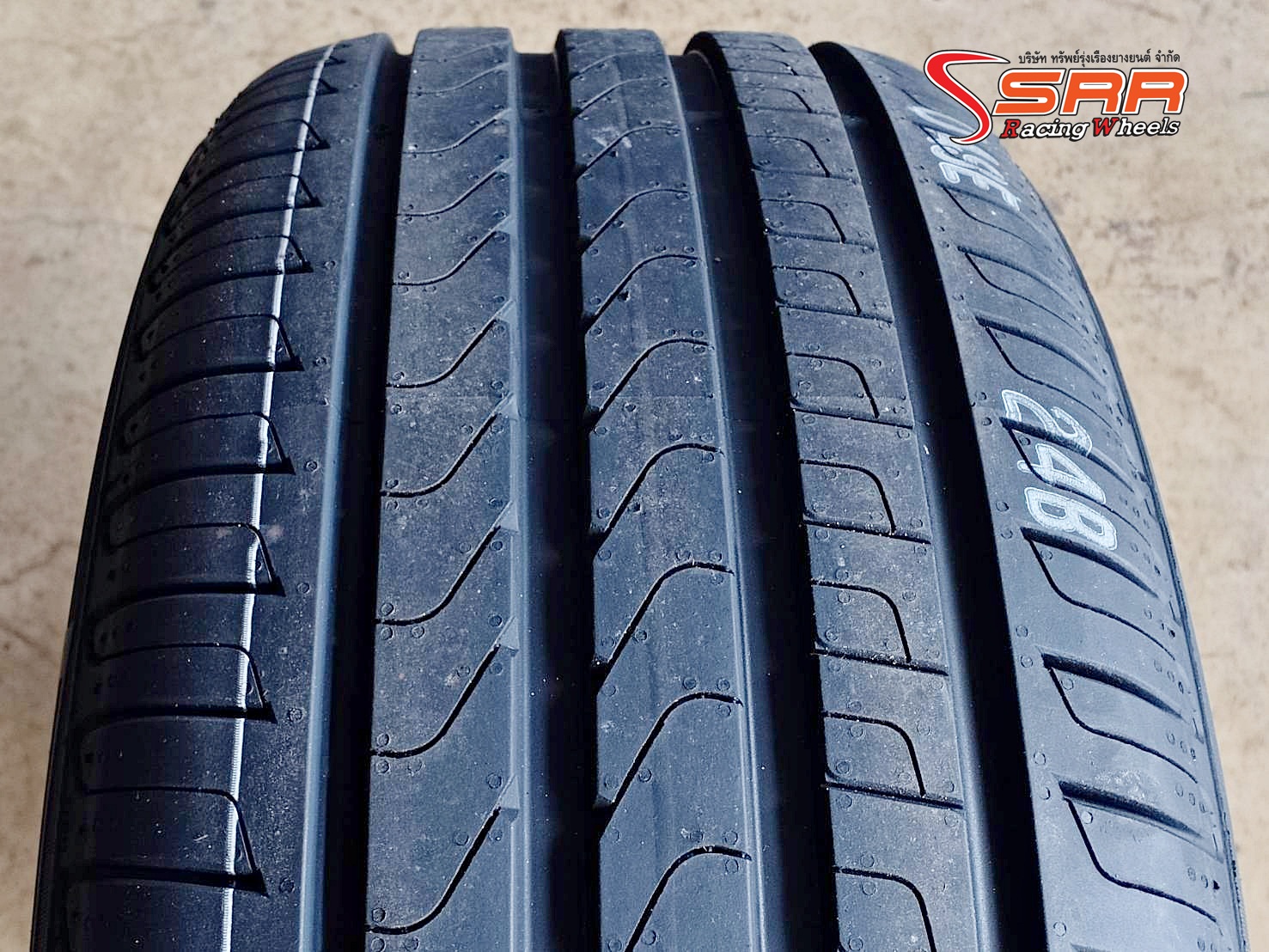 PIRELLI CINTURATO P7 R-F (MOE) 245/45R18 ยางใหม่ปี20 ราคาพิเศษ