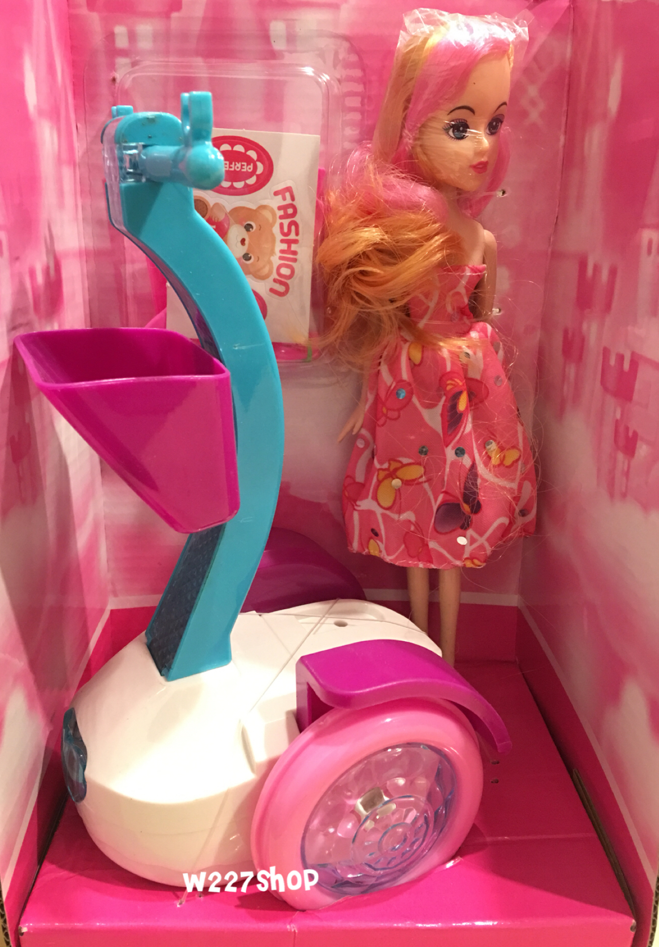 ตุ๊กตาขี่สกู๊ตเตอร์ใส่ถ่าน