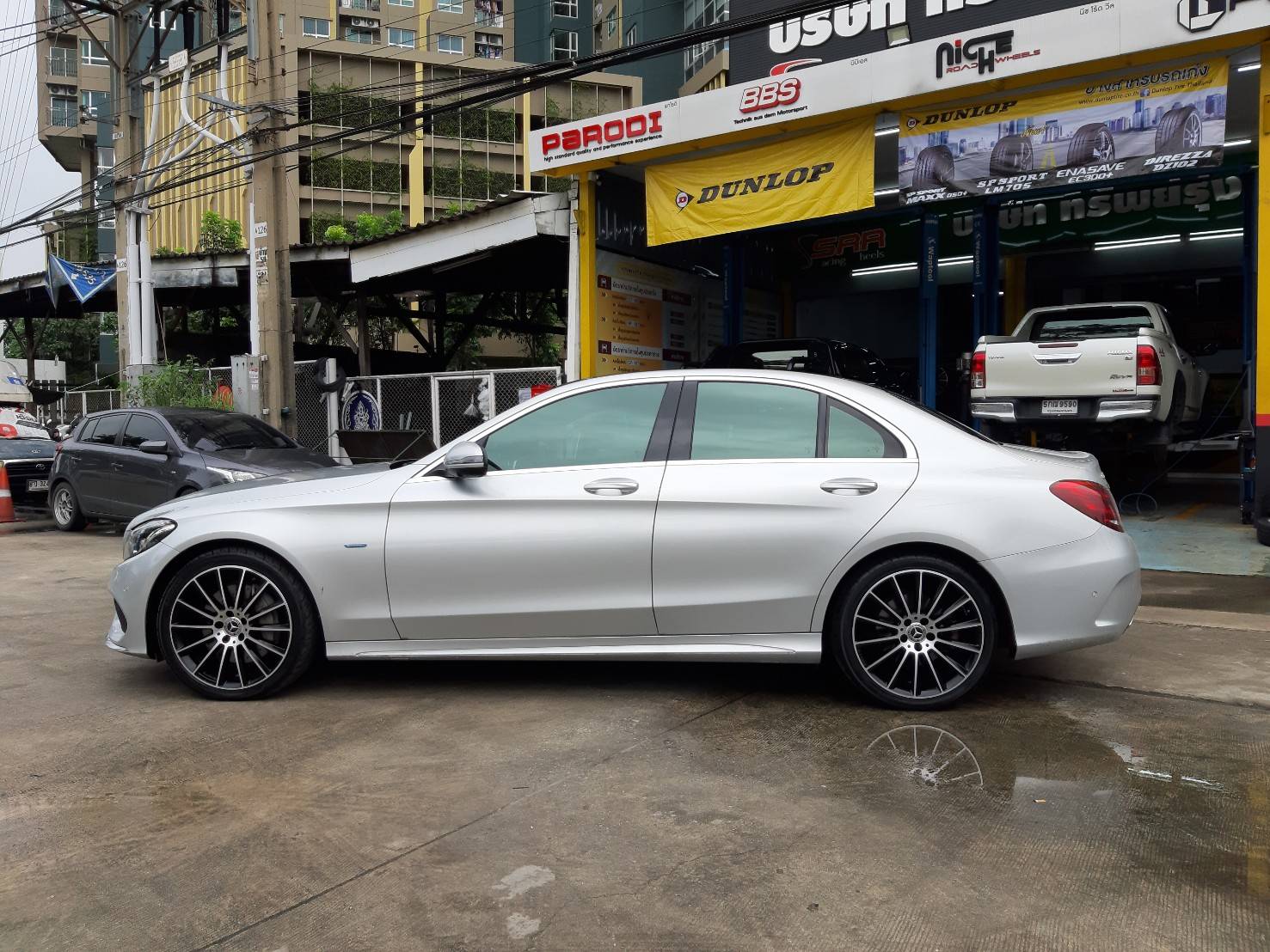 YOKOHAMA ADVAN FLEVA V701 255/35R19 ยางญี่ปุ่น ราคาพิเศษ