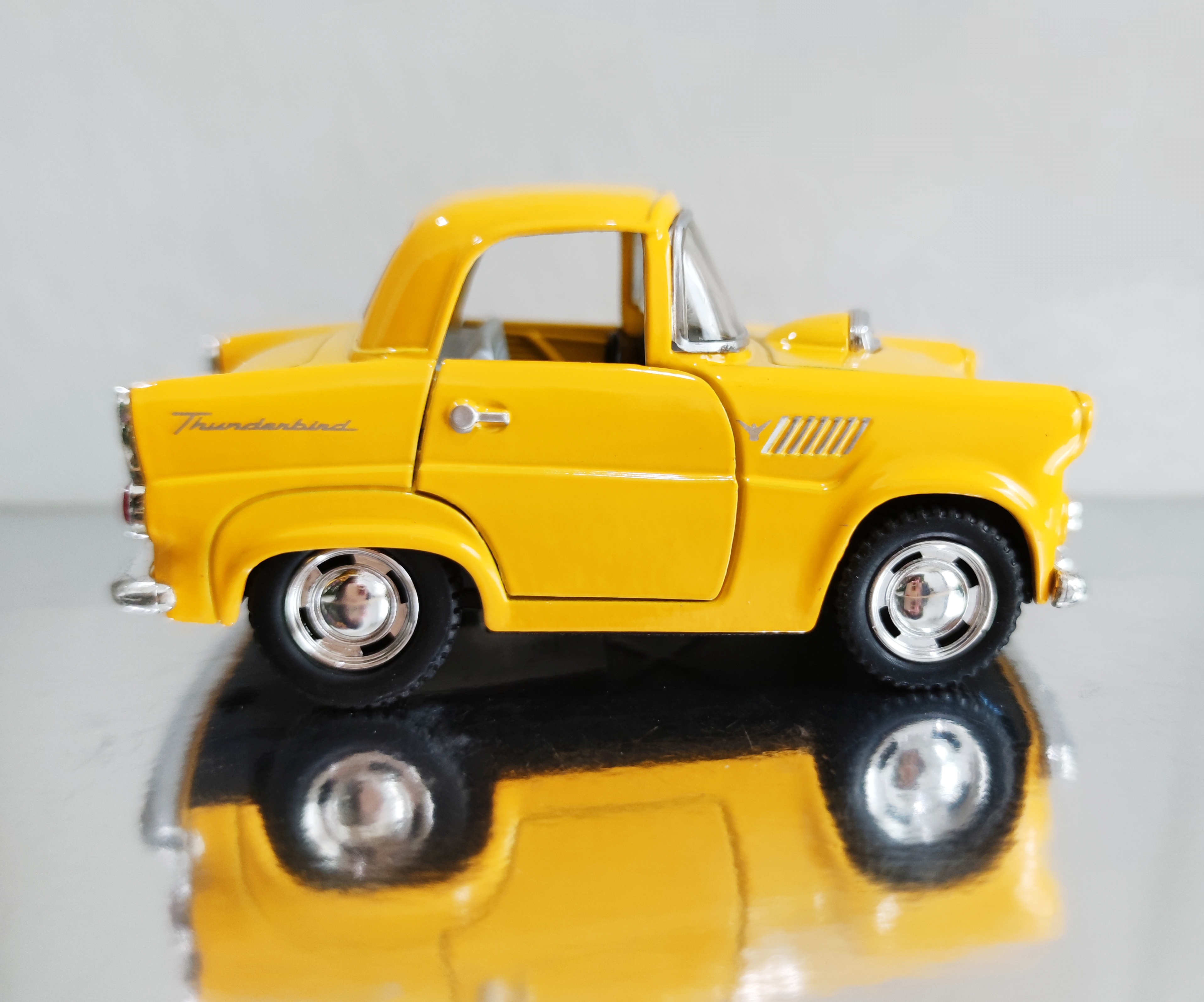 โมเดลรถเหล็ก 1955 Ford Thunderbird ขนาด 4 นิ้ว (ปลีก-ส่ง)