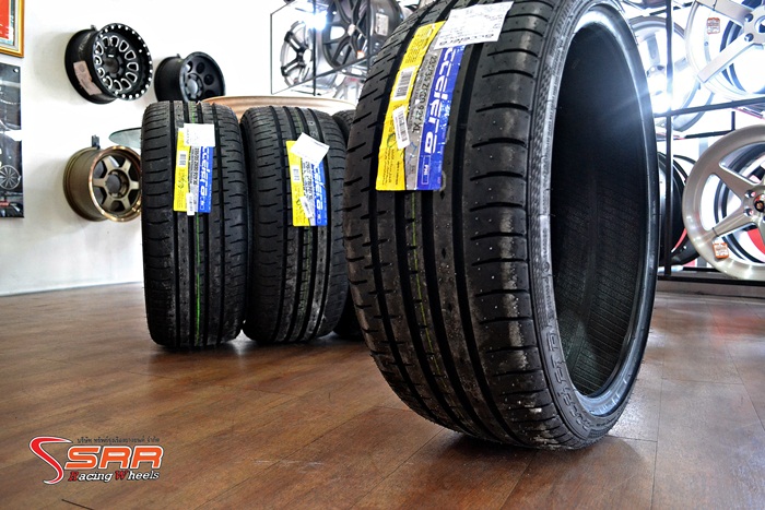 ACCELERA PHI 235/35R20 ปี17