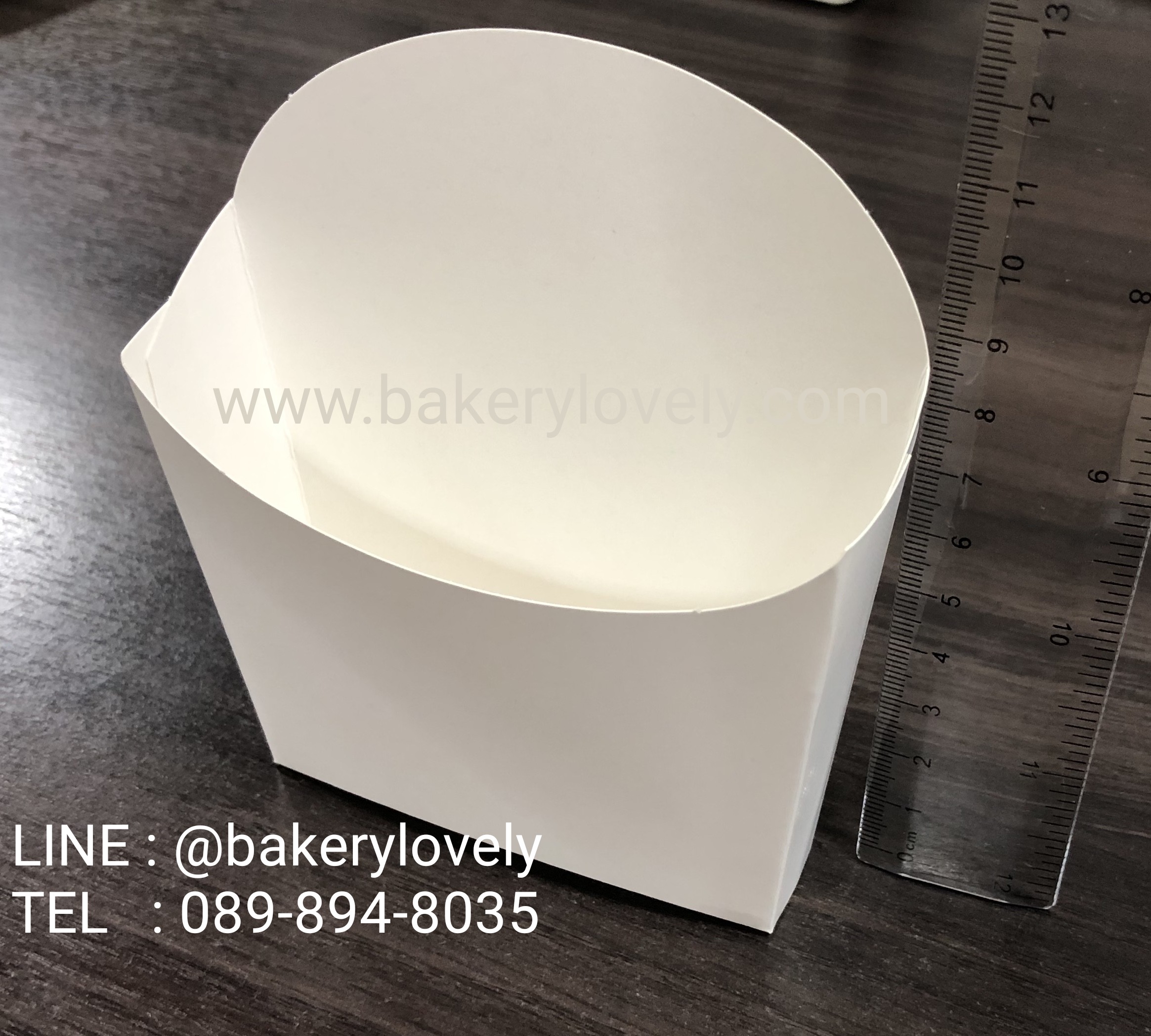 โคนกระดาษใส่เฟรนซ์ฟรายส์ สีขาว 2.2x8.8x9 cm