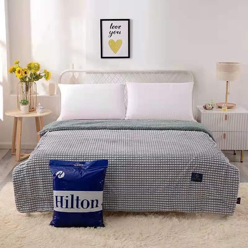 ผ้าห่มขนแกะ Hilton 6 ฟุต (6ผืนคละสี)