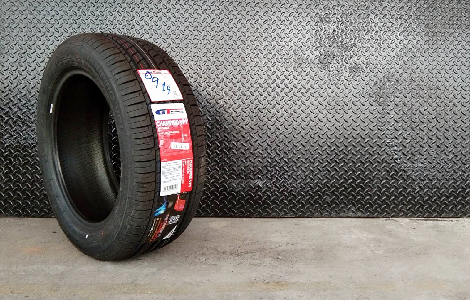 GT RADIAL CHAMPIRO VP1 205/55R16 ปี19 ราคาเส้นละ 1,750 บาท