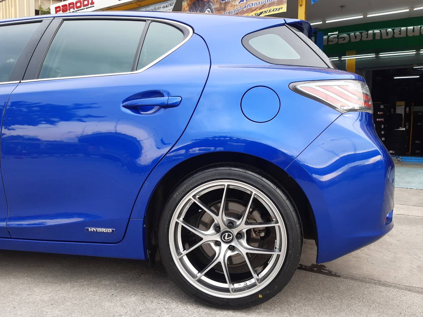 BRIDGESTONE RE004 225/40R18 ยางใหม่ปี2021 ราคาพิเศษ