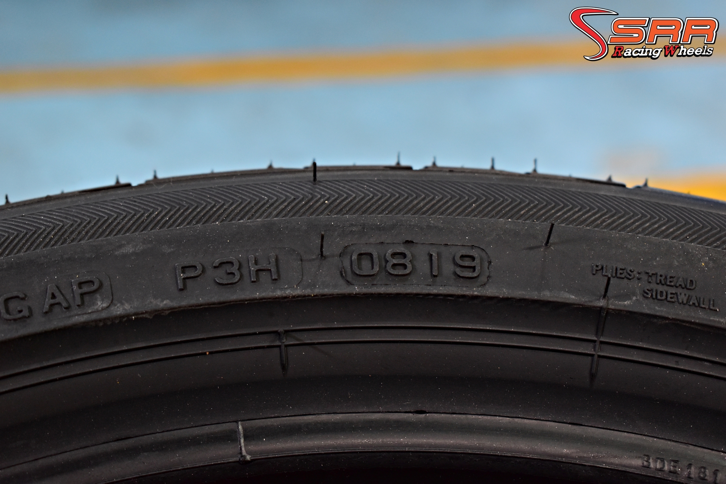 BRIDGESTONE POTENZA S001 RFT 255/35R19 ยางรันแฟลท ปี19 ราคาพิเศษ