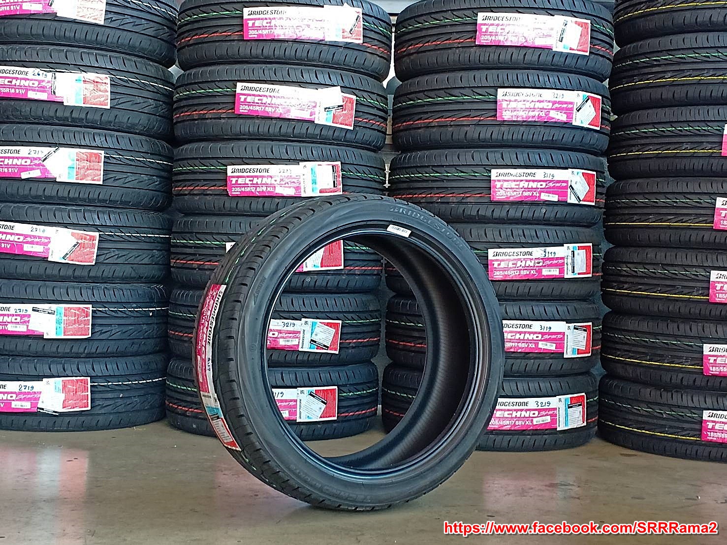 BRIDGESTONE TECHNO SPORTS 225/40R18 ยางใหม่ปี19 ราคาพิเศษ