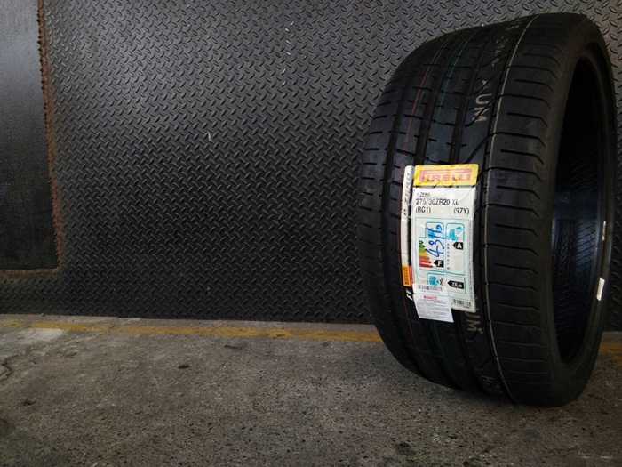 PIRELLI P ZERO (R01) 275/30ZR20
