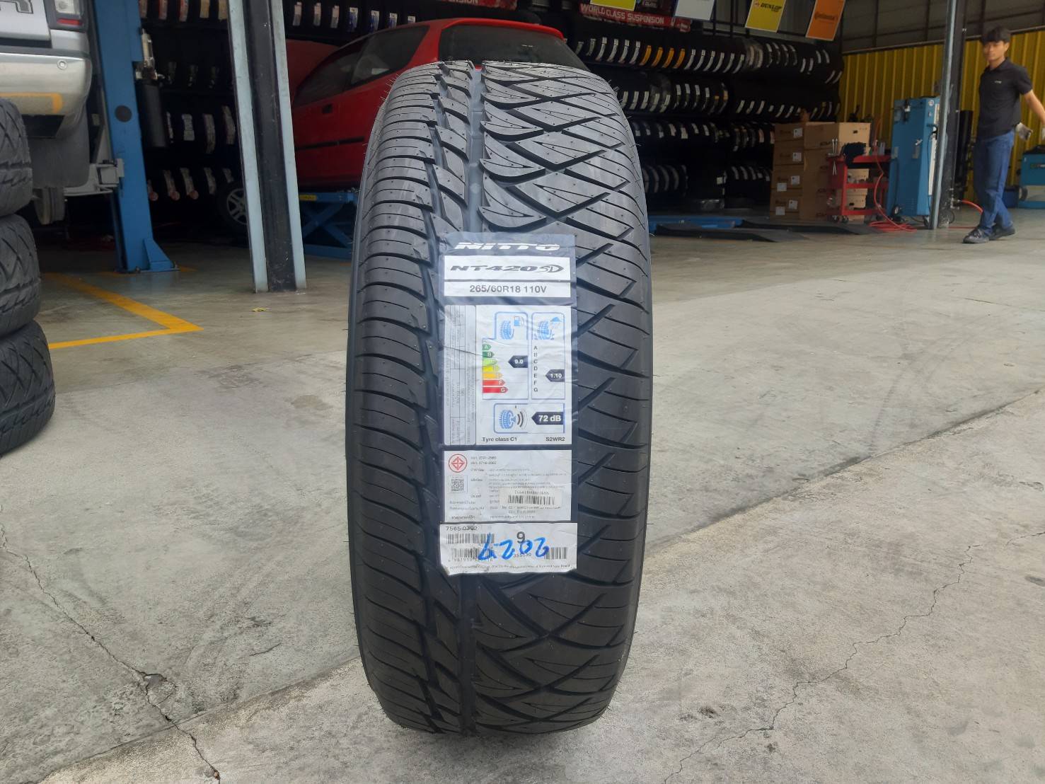 NITTO NT420SD 265/60R18 ยางใหม่ปี2020 ราคาพิเศษ