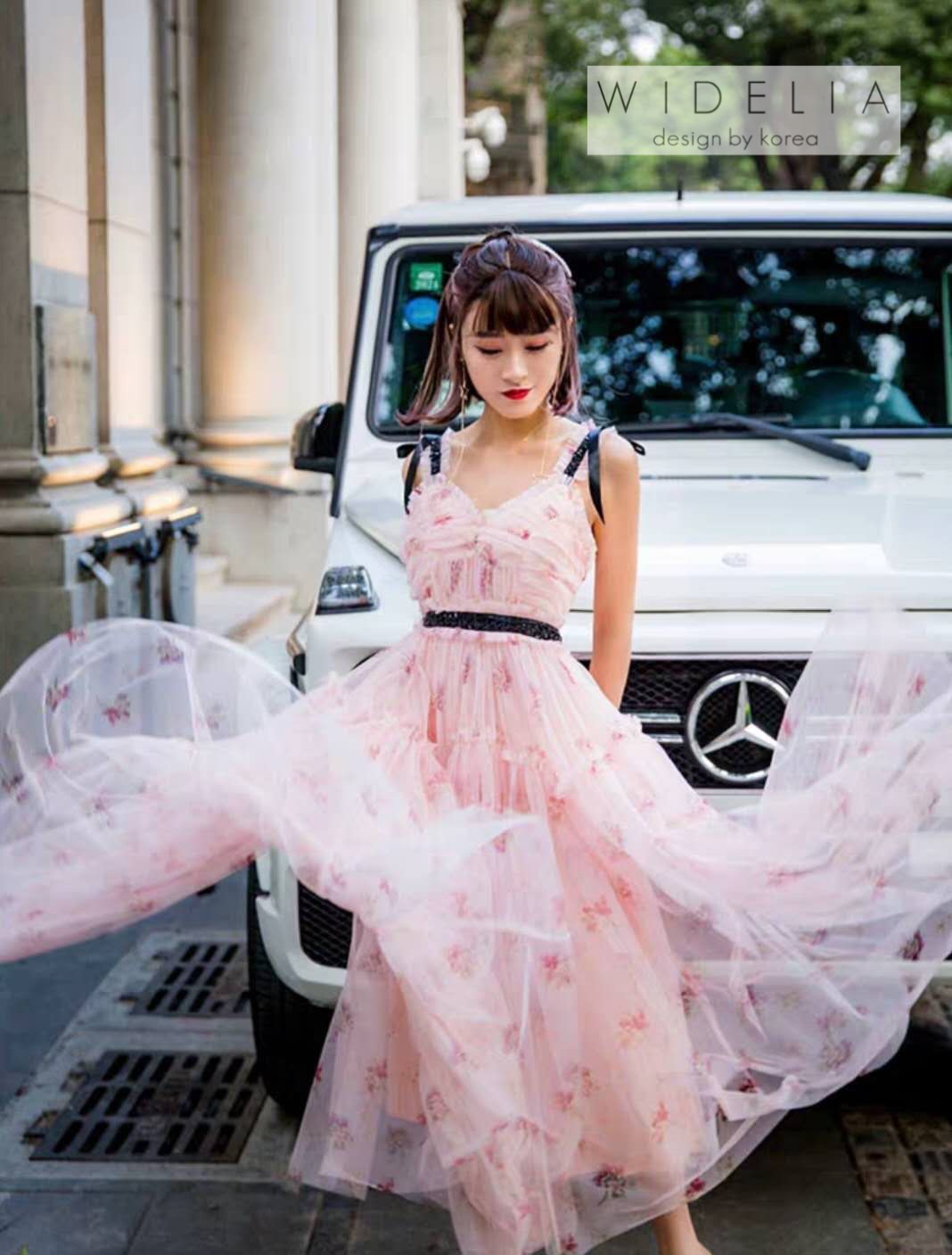 Korea Dress :: เดรสสายเดี่ยวผ้าซีทรูสีดำลายดอกไม้ หวานแหว๋ว
