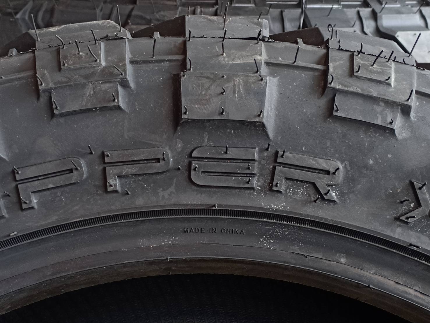 FUEL GRIPPER X/T 33X12.50R20 ยางเข้าใหม่ปี20 ราคาพิเศษ