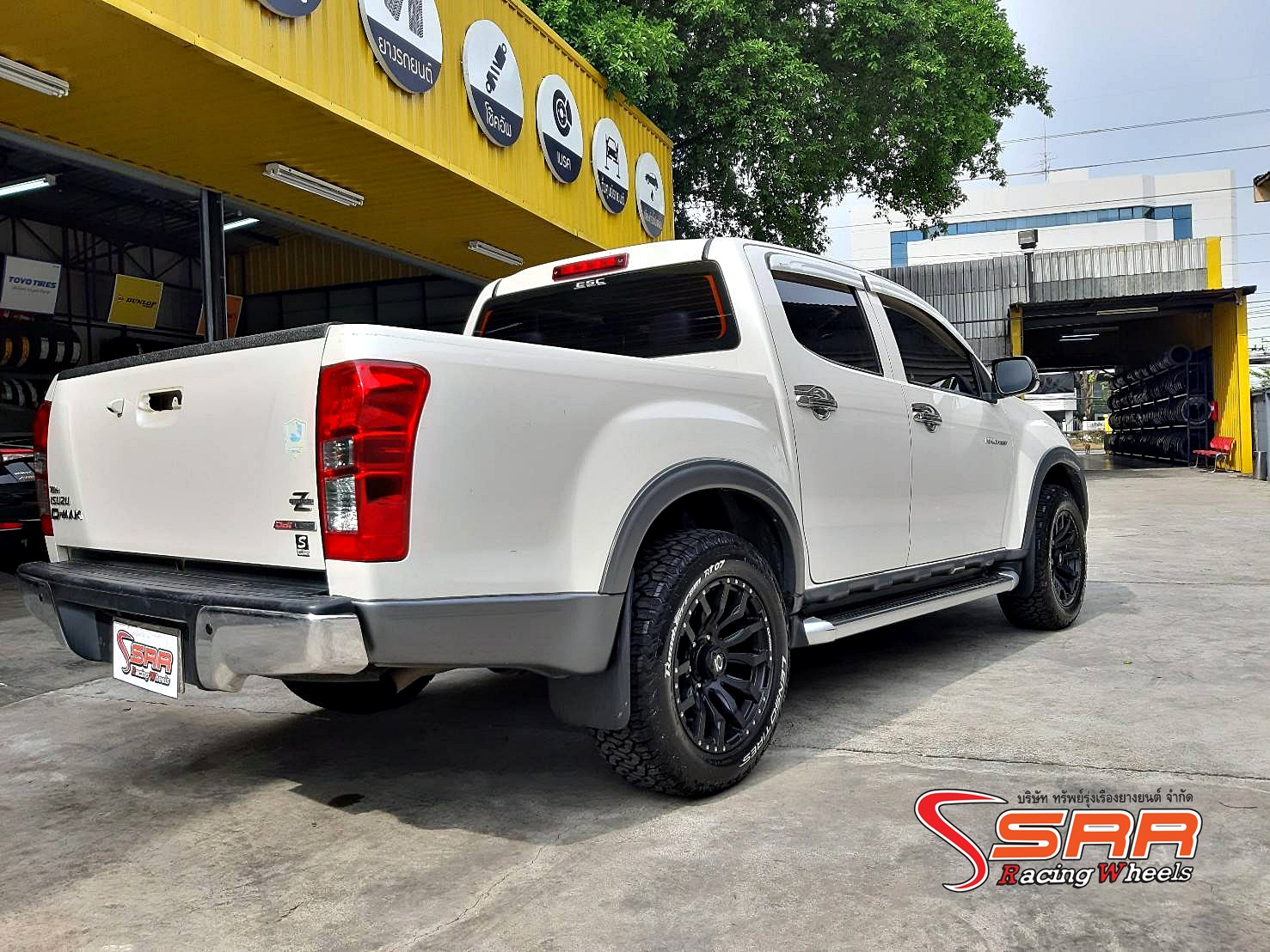 MARVEL-26 OASIS ขอบ18 6H139.7 ET+12 MATTE BLACK+ MILLING POINT