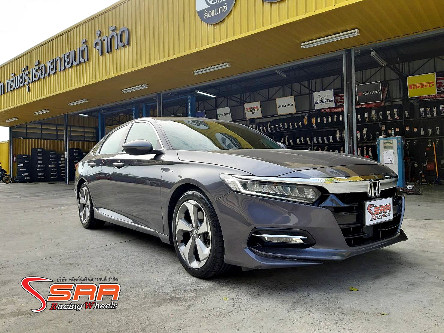 BRIDGESTONE POTENZA S007A 235/45R18 ยางใหม่ปี2021 ราคาพิเศษ