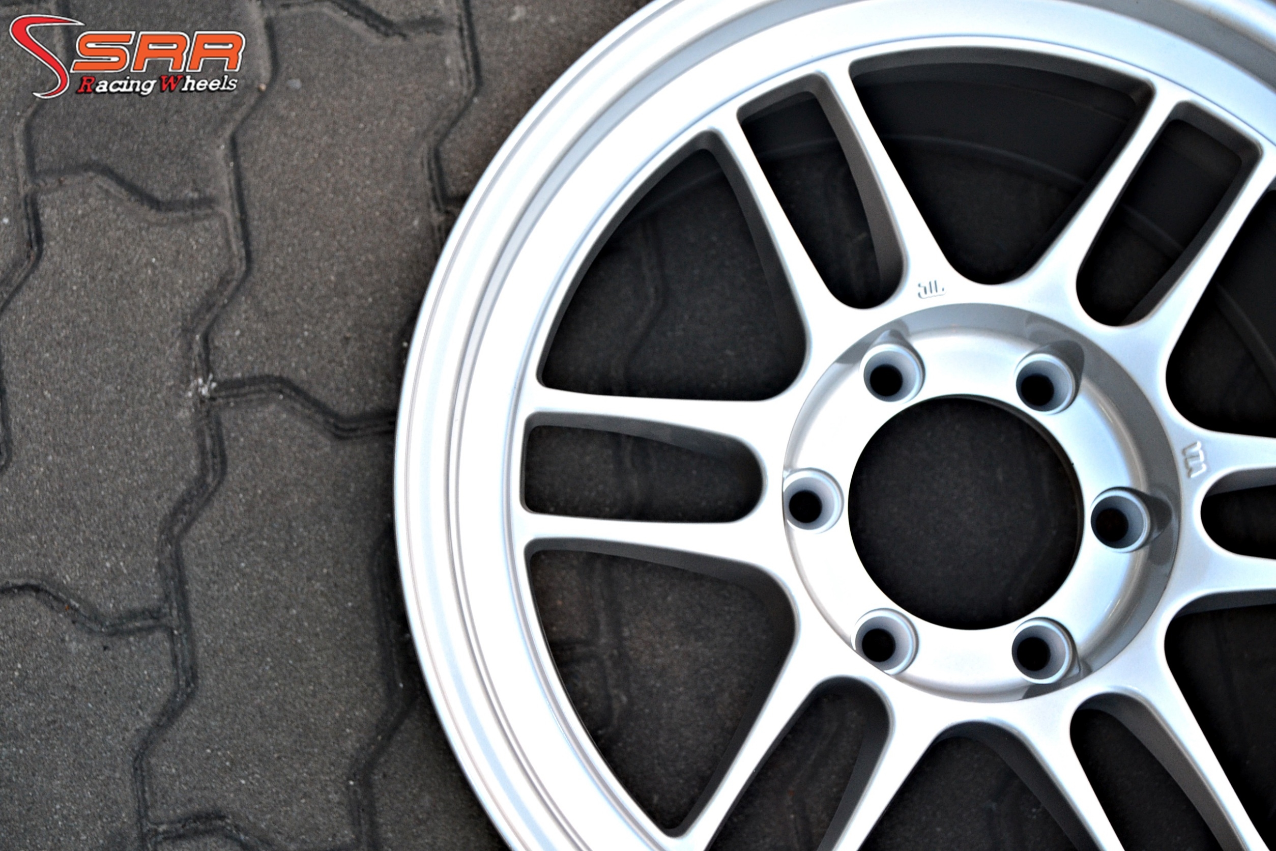 RPF1 TKF1 ขอบ18 สเปกล้อใส่รถกระบะ และSUV ไม่ล้นซุ้มล้อนะครับ