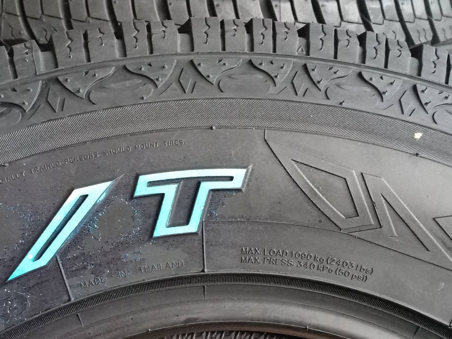 MAXXIS AT700 245/70R16 ยางใหม่ปี19 ราคาพิเศษ