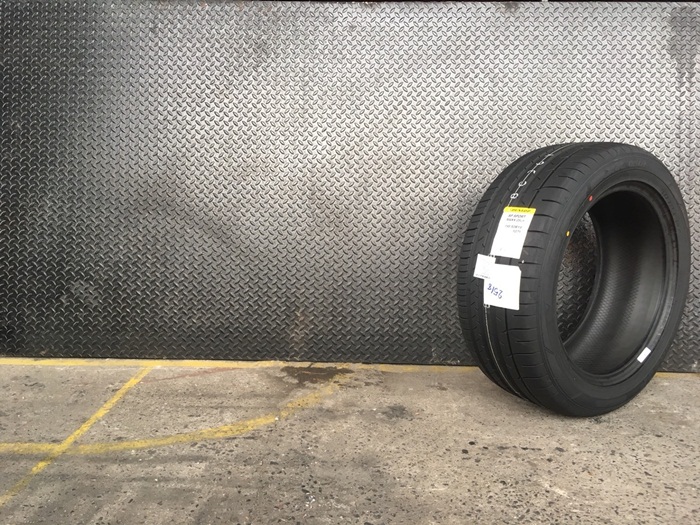 DUNLOP SP SPORT MAXX 050+ 255/50R19 ยางสำหรับใส่รถBMW X5