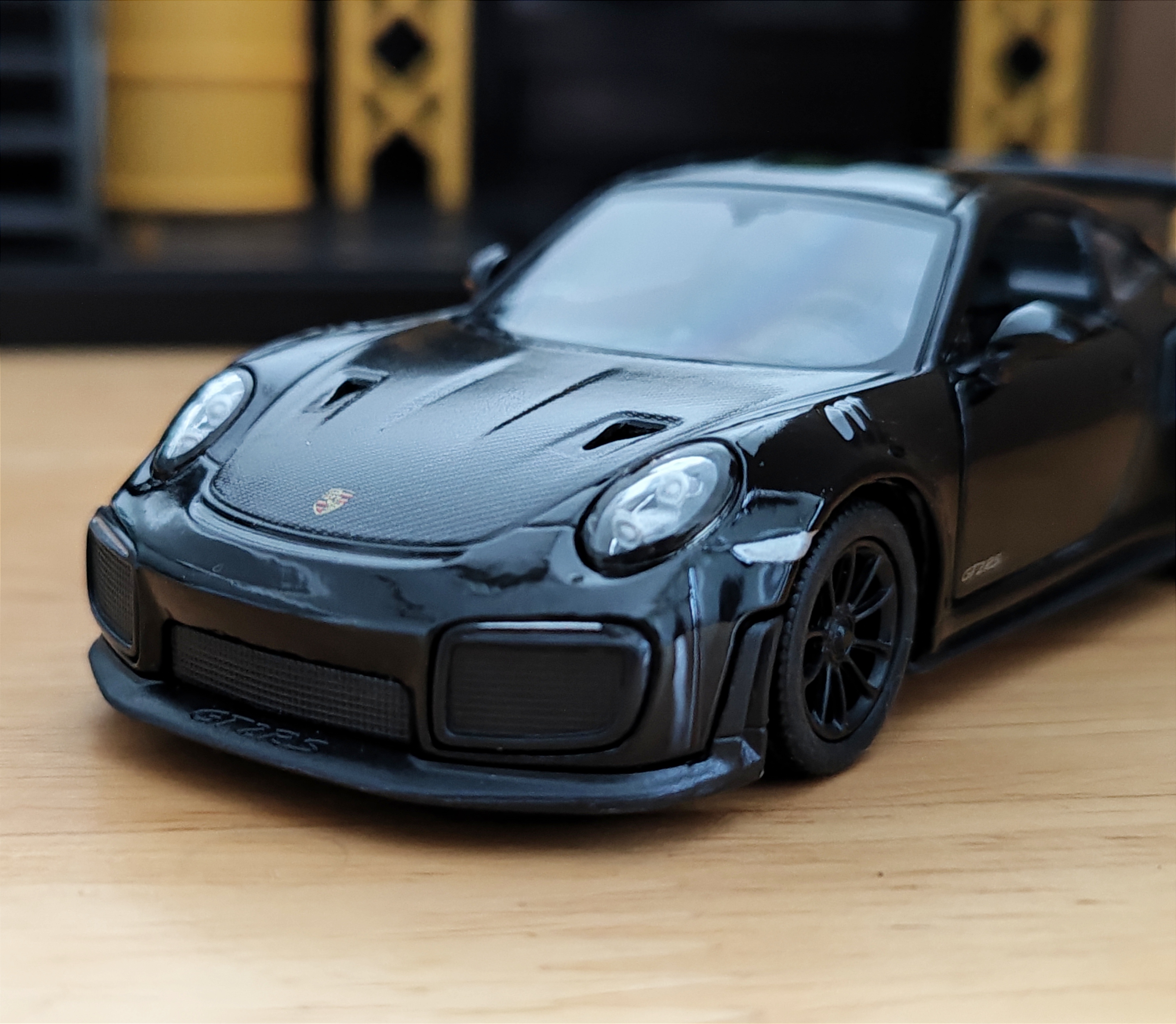 Porsche 911 GT2 RS โมเดลรถเหล็ก (ปลีก-ส่ง)