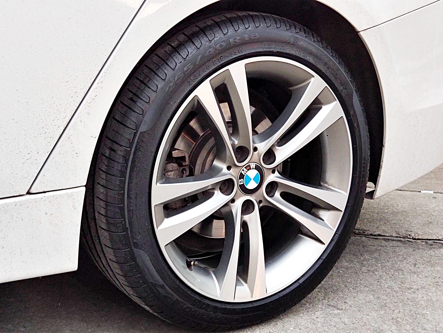 PIRELLI CINTURATO P7 R-F 225/45R18 ยางรันแฟลต ปี20 ราคาพิเศษ