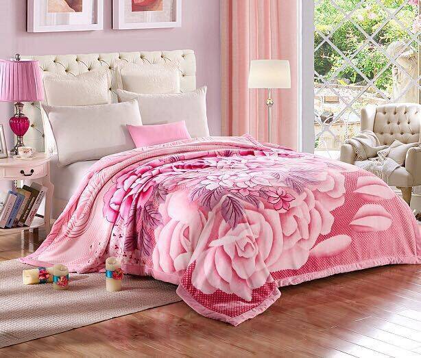 ผ้าห่มกำมะหยี่คละลาย 4 ผืนน้ำหนักผืนละ 5 กิโลกรัม