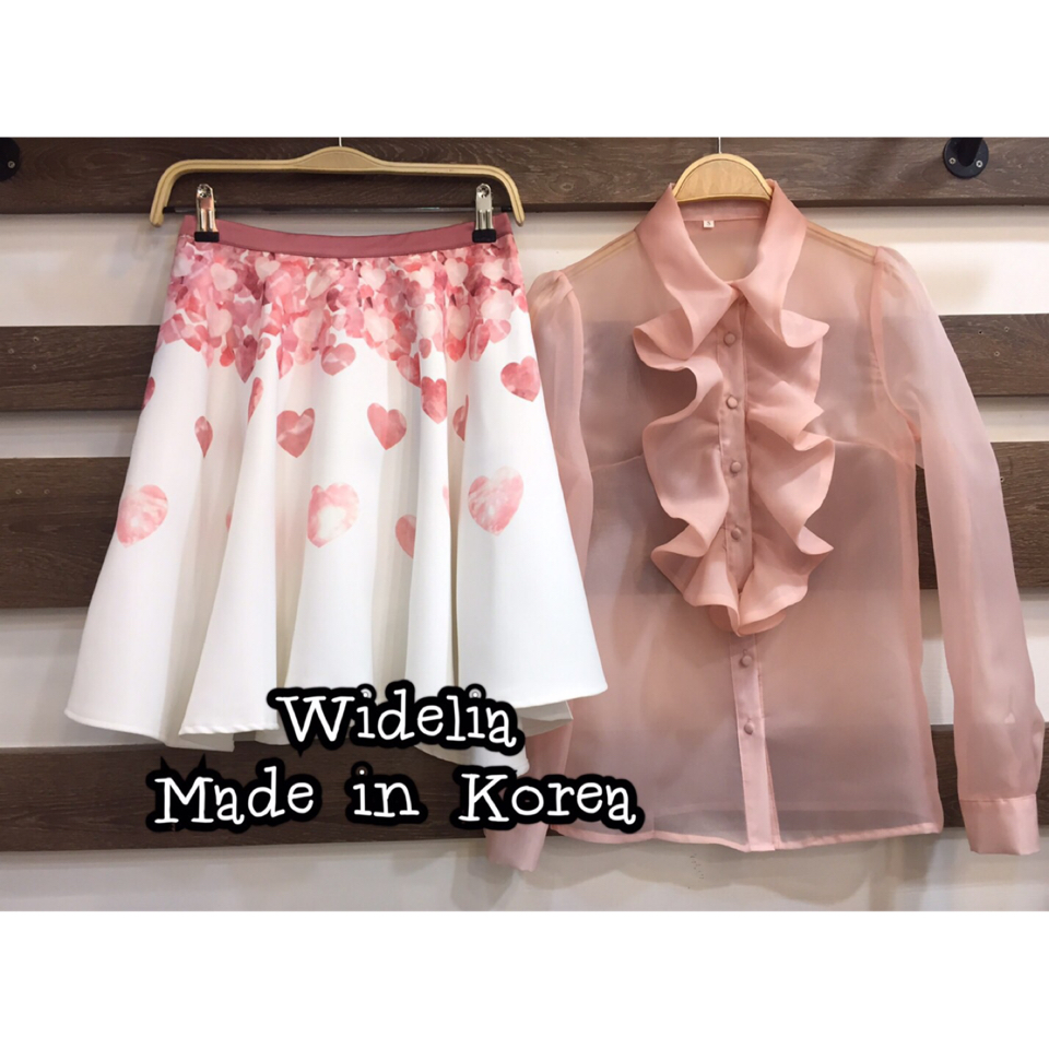*พร้อมส่ง*Poem Set :: เสื้อเชิ๊ตแขนยาวผ้าแก้ว + กระโปรงสั้นบาน