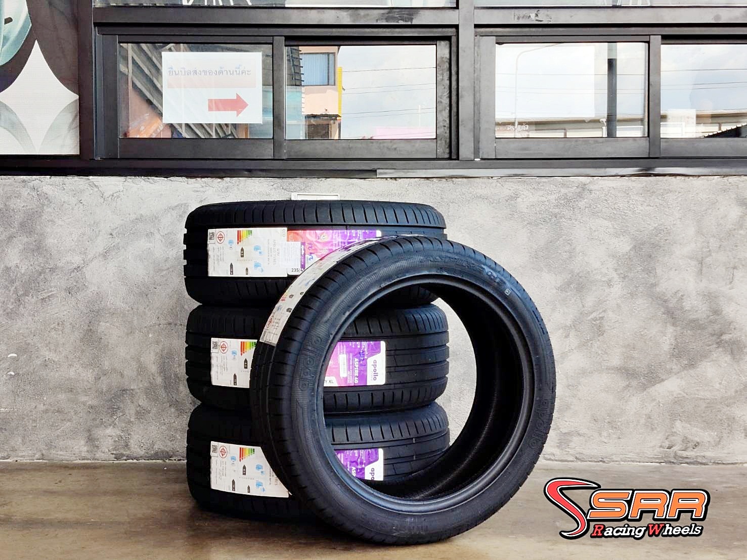 APOLLO ASPIRE 4G 235/45R18 ยางใหม่ ปี2021 ราคาพิเศษ