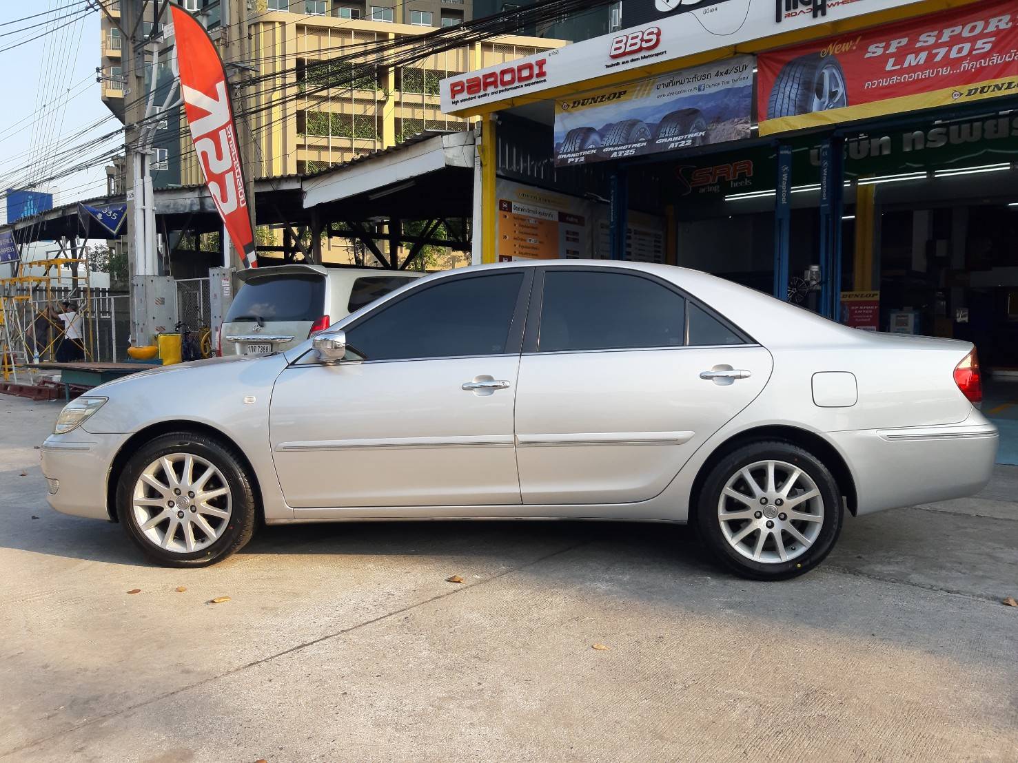 DUNLOP SP SPORT MAXX 050 215/55R17 ยางญี่ปุ่นลดราคาพิเศษ