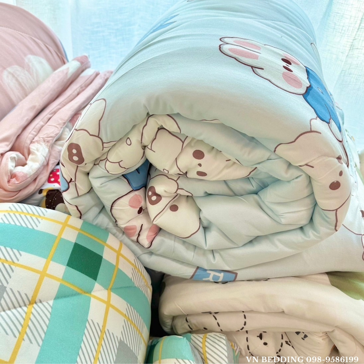 ผ้านวมใยไหมนม 6 ฟุต (6ผืนคละลาย)