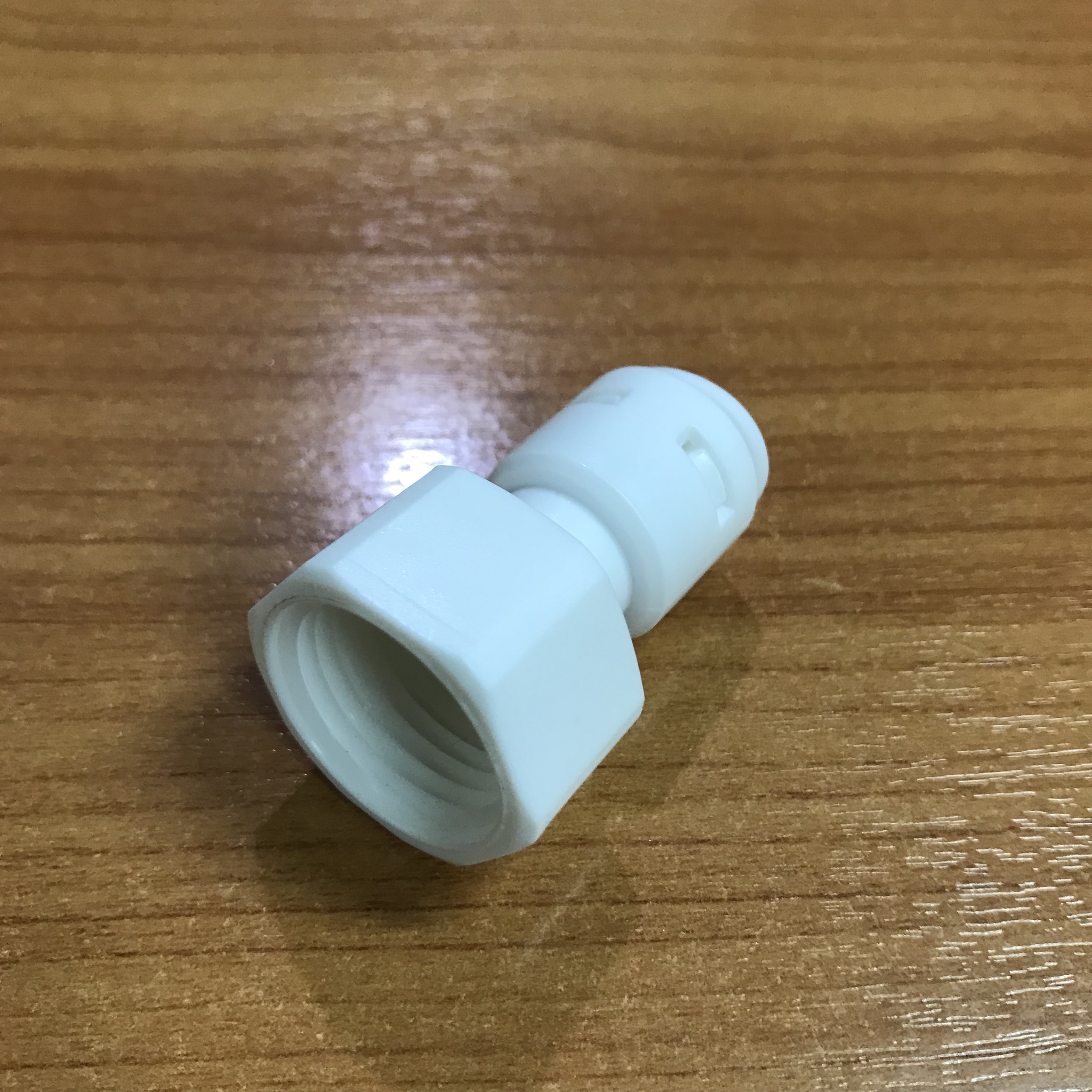 ข้อต่อตรง Femal Adapter Straight (1/2FIP x 3/8OD) QUICK FITTINGS