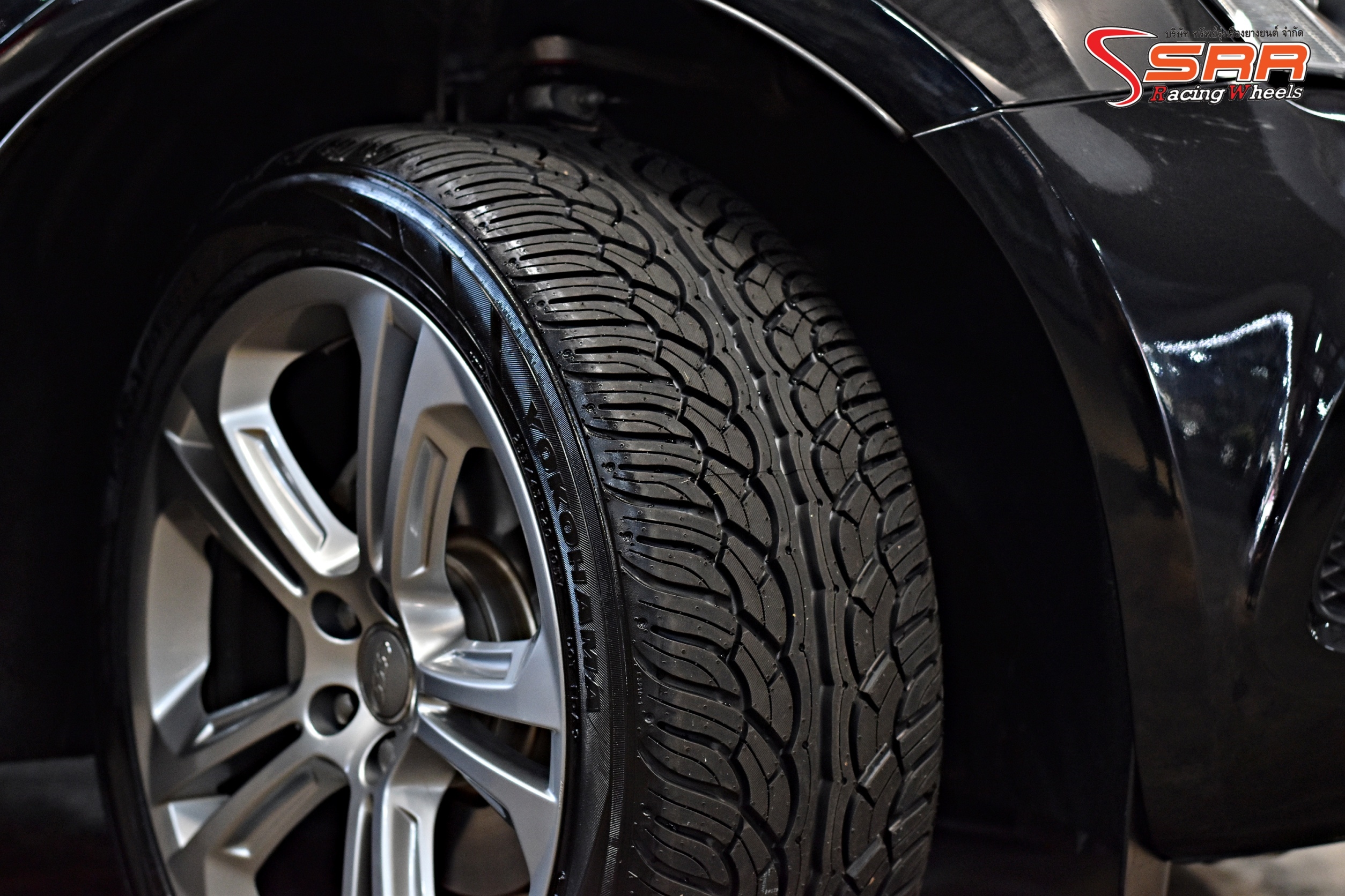 YOKOHAMA PARADA 255/45R20 ยางญี่ปุ่น SUV ลดราคาพิเศษ