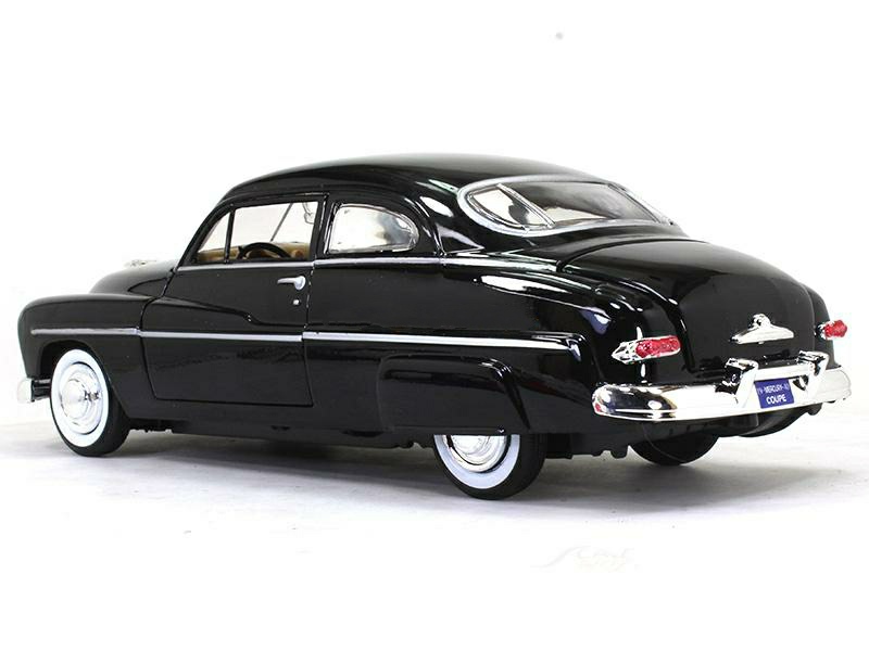1949 Mercury Coupe 1:24 โมเดลรถเหล็ก (ปลีก-ส่ง)