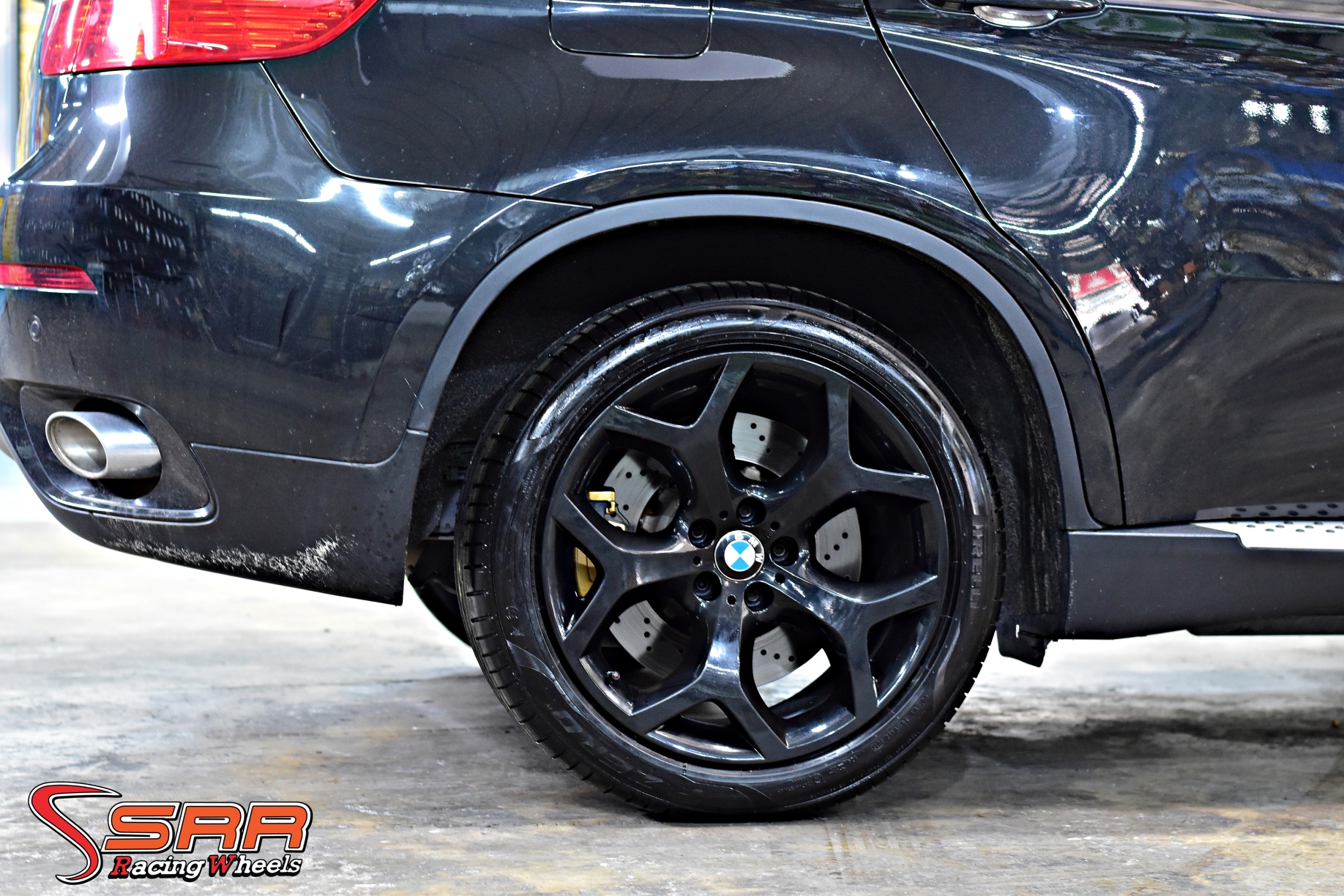 PIRELLI P ZERO PZ4 R-F 275/40R20 ยางรันแฟลต สำหรับใส่รถBMW X5 และ X6
