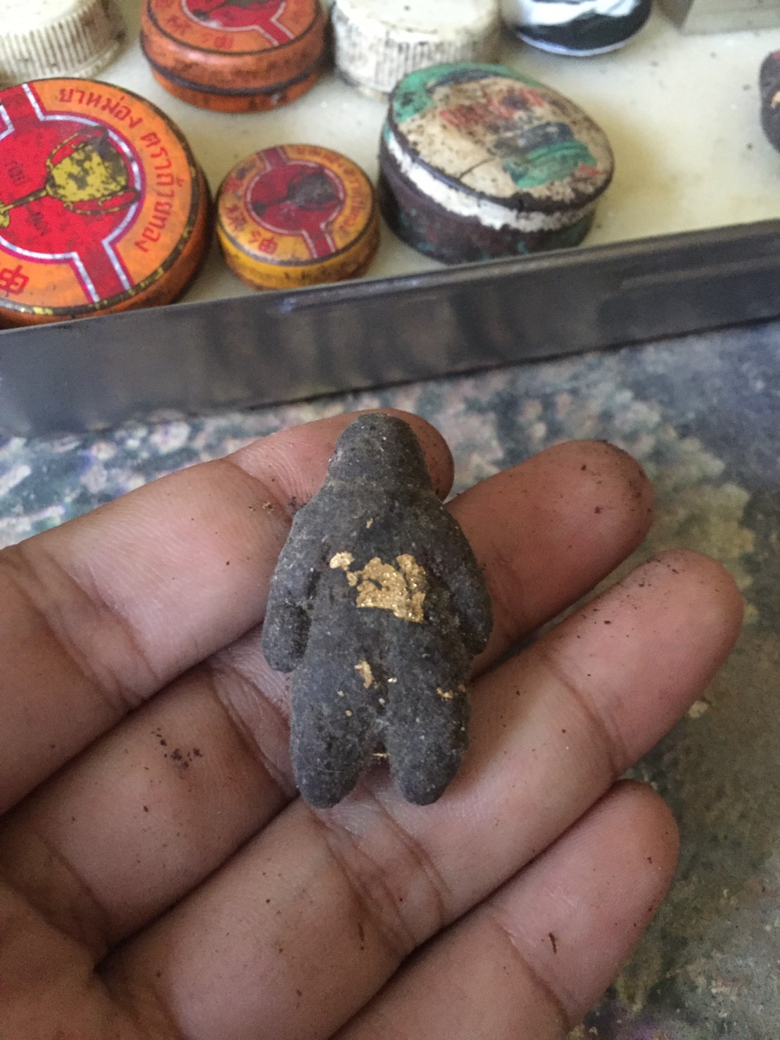 หุ่นพยนต์รุ่นแรกรุ่นเดียว อาจารย์เปล่ง บุญยืน