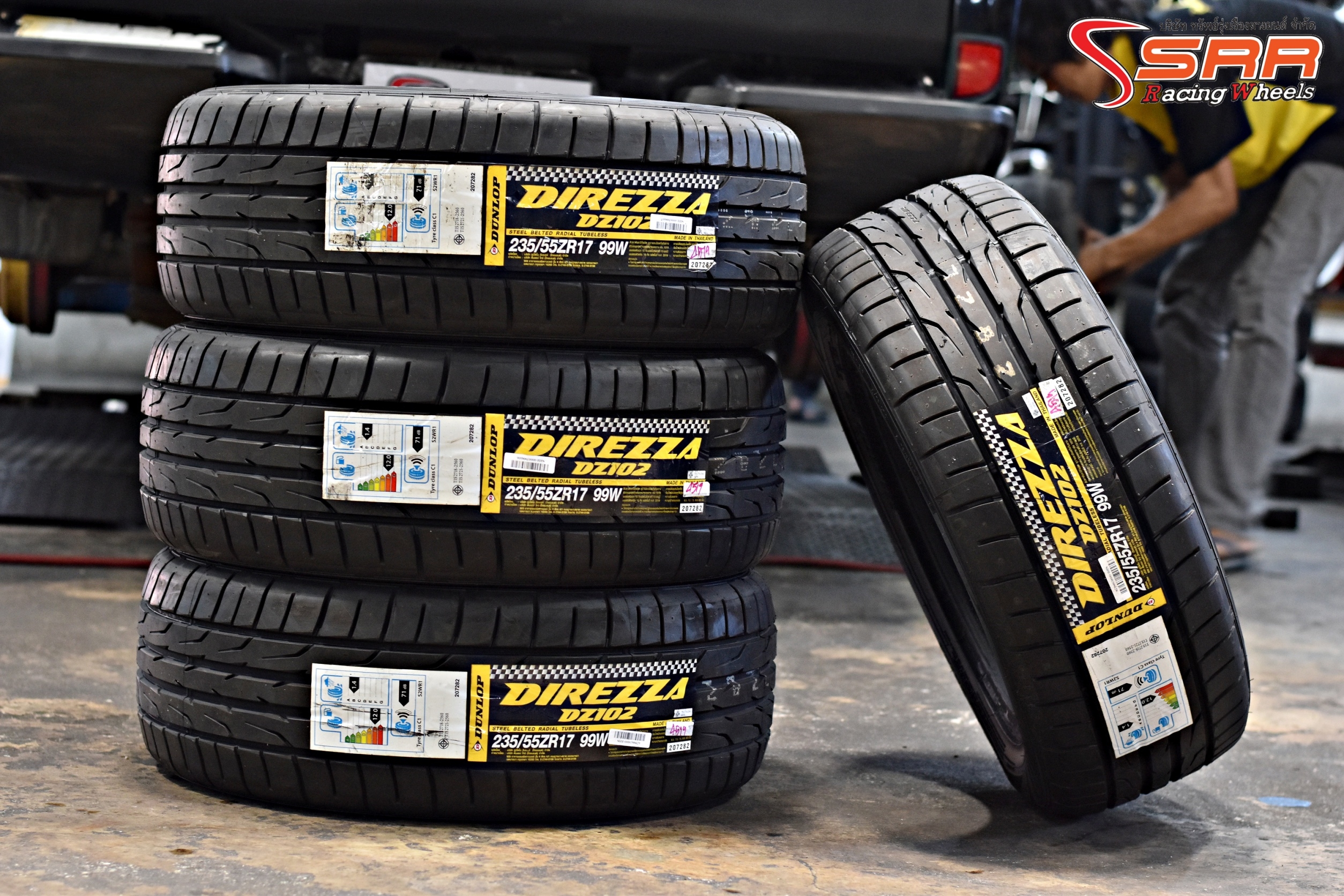 DUNLOP DZ102 235/55ZR17 ราคาพิเศษ เส้นละ 3,250 บาท