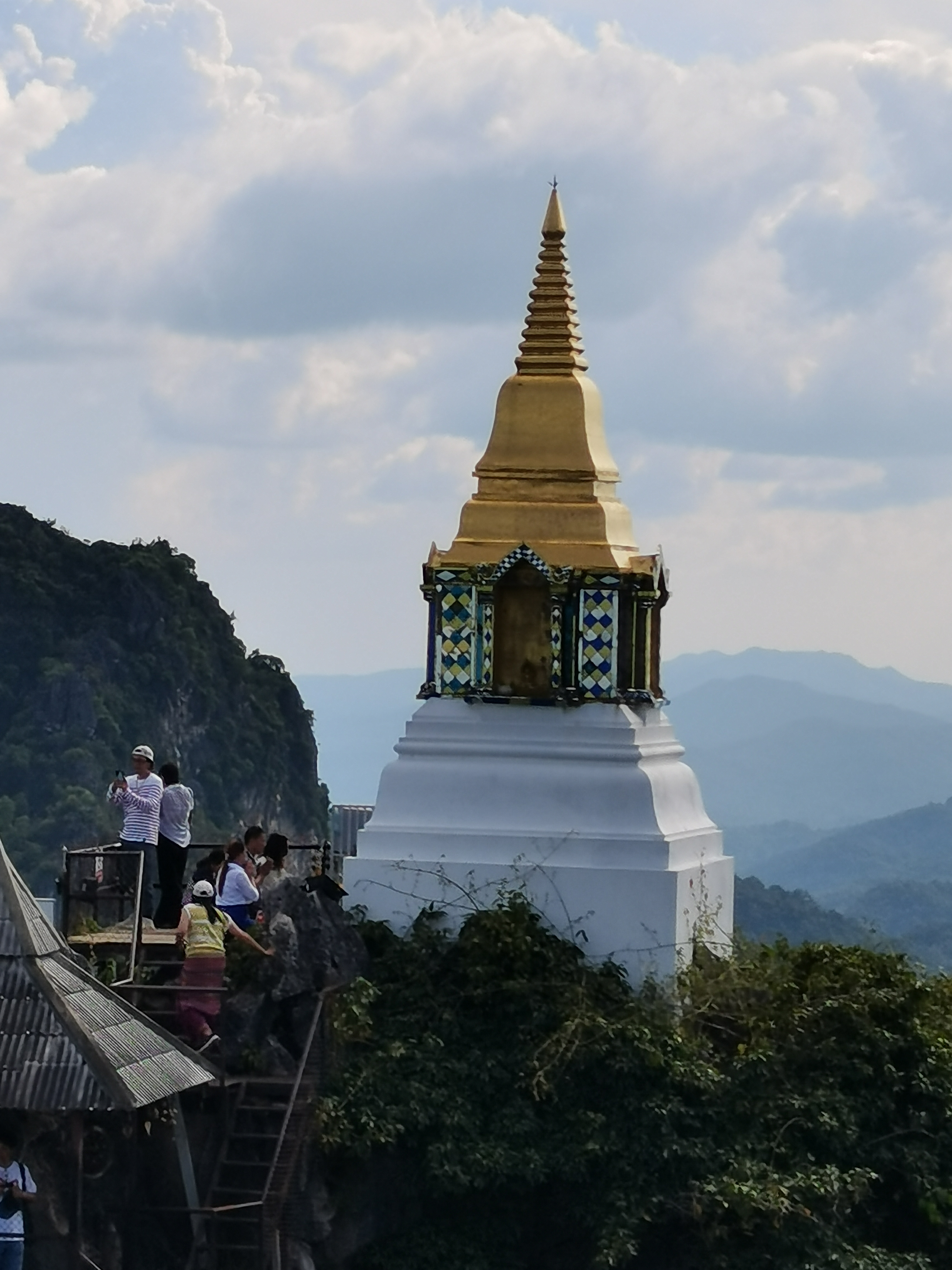 VISIT LAMPANG