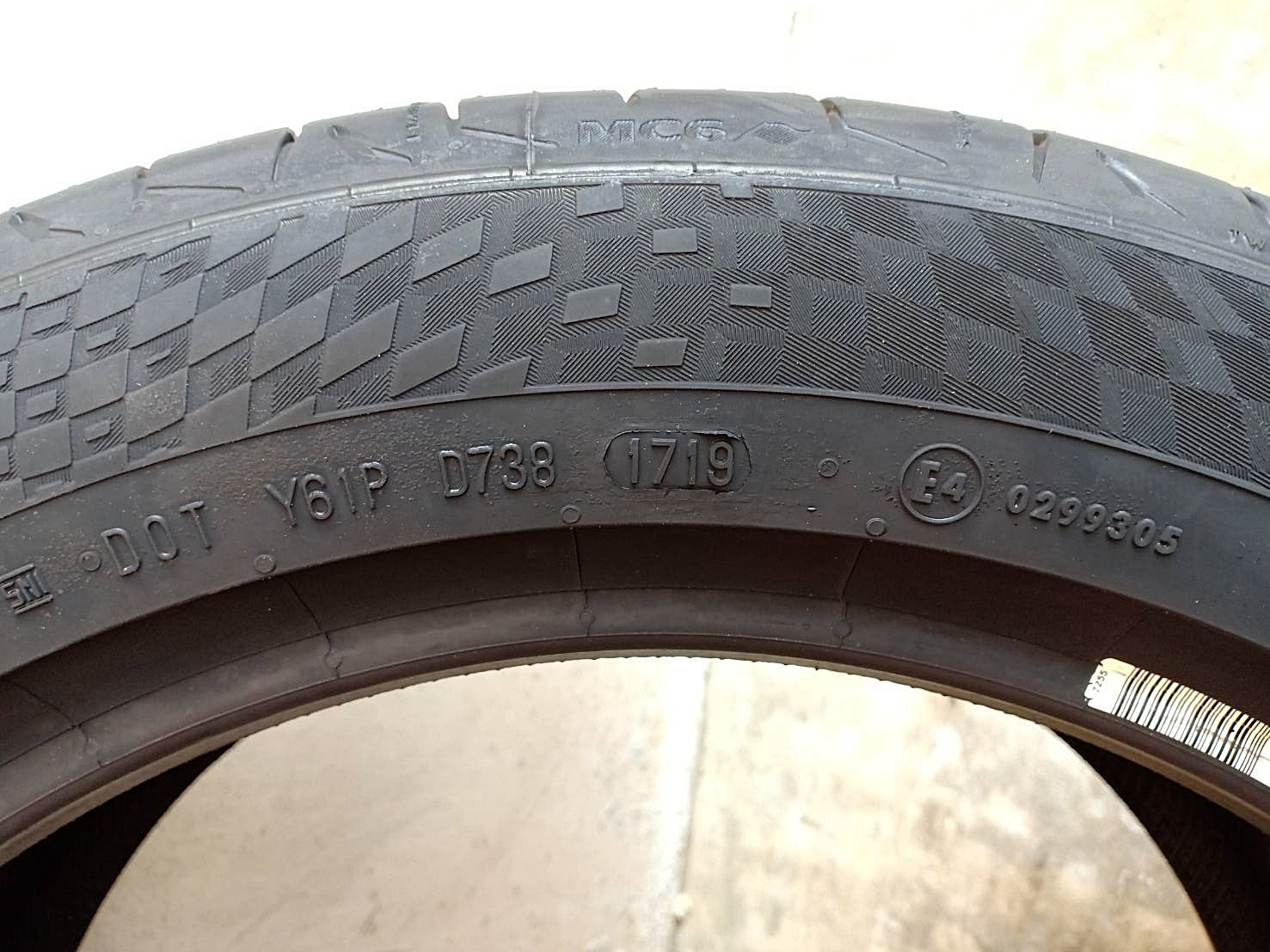 CONTINENTAL MC6 235/50R18 ยางปี19 ราคาเส้นละ 4,750 บาท